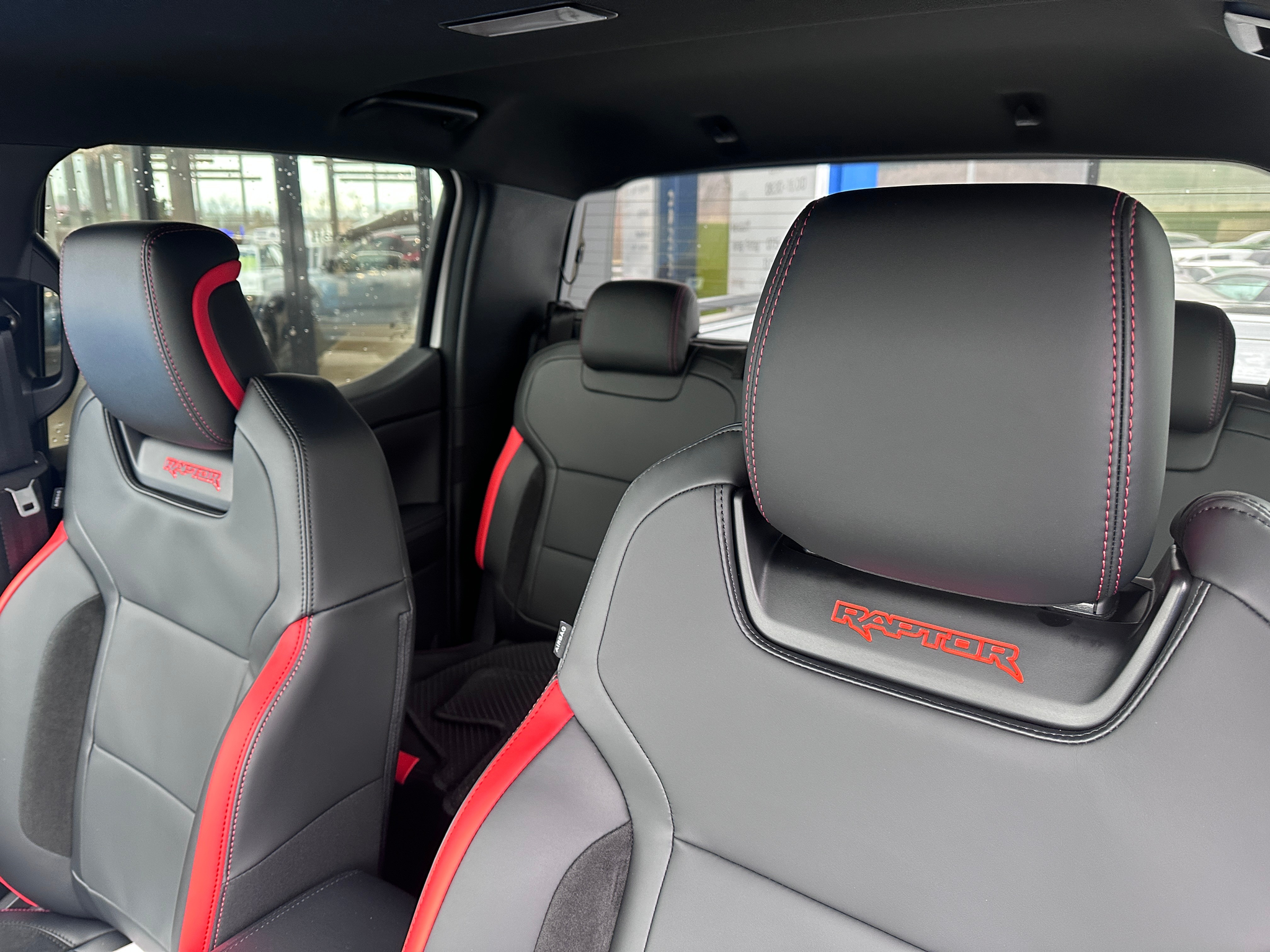 listing desktop thumbnail image 10