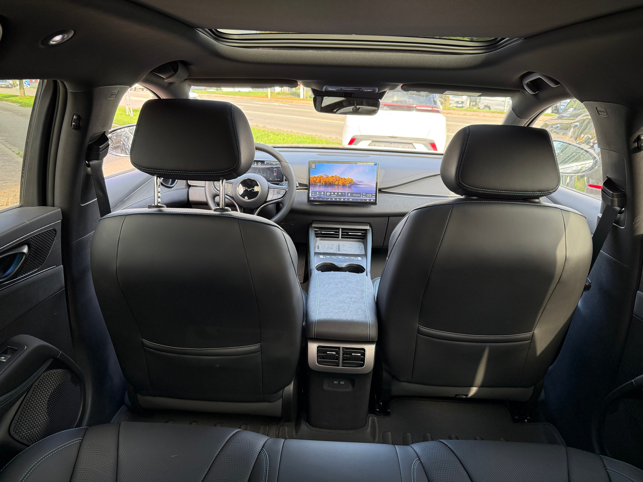 listing desktop thumbnail image 21