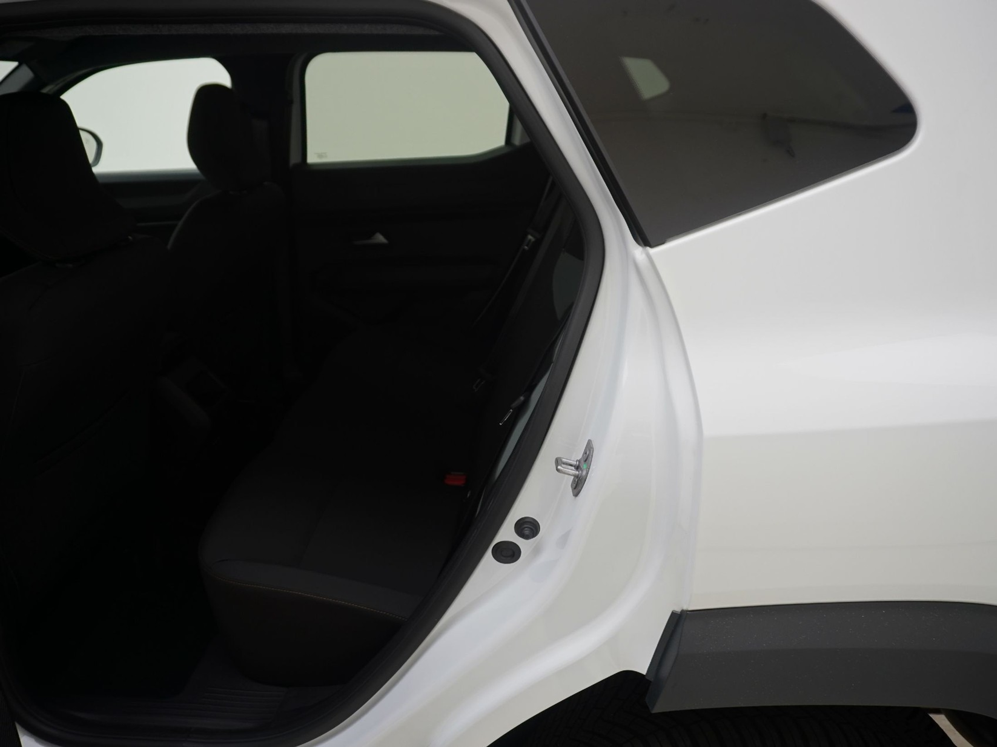 listing desktop thumbnail image 12