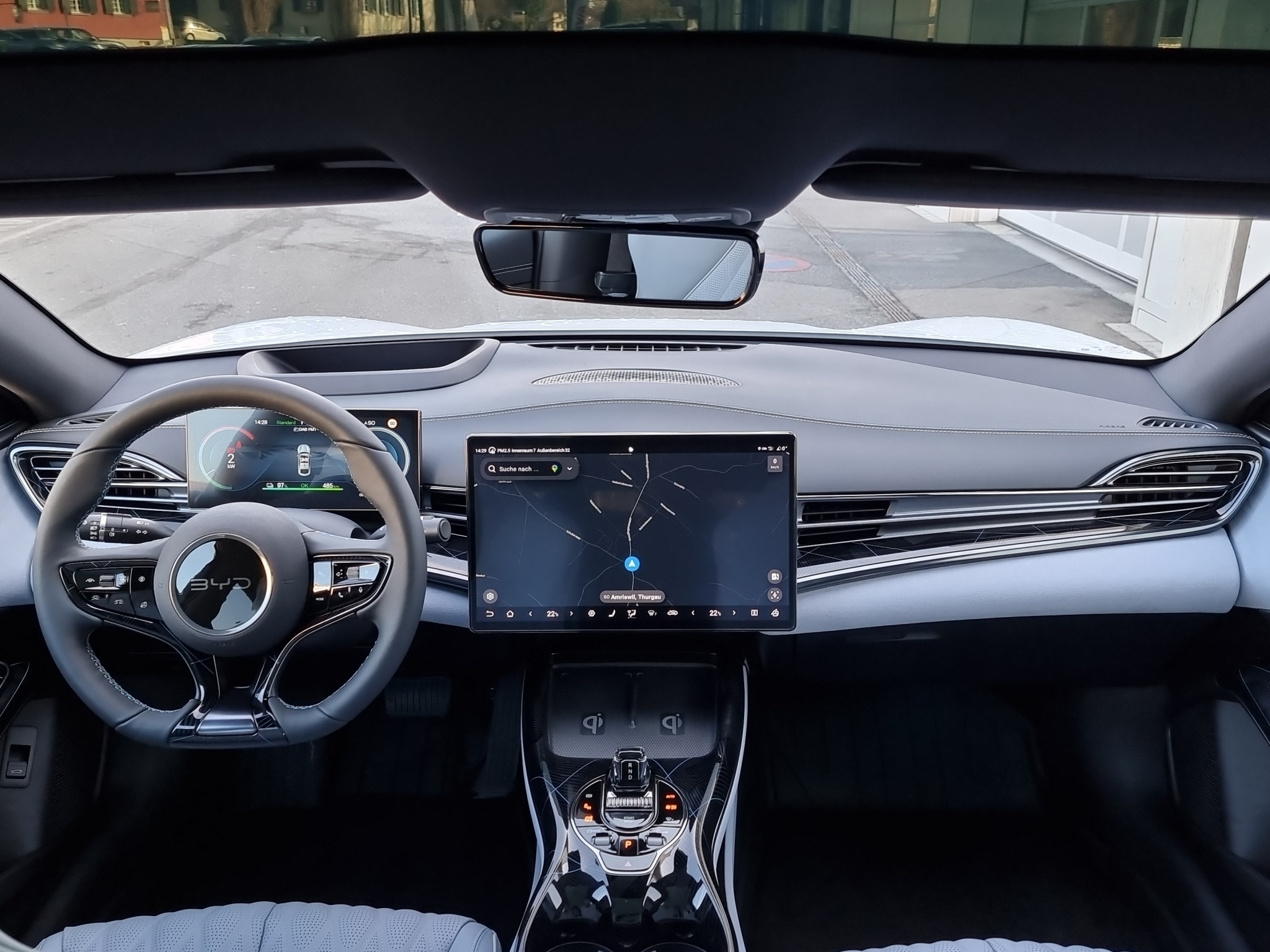 listing desktop thumbnail image 5