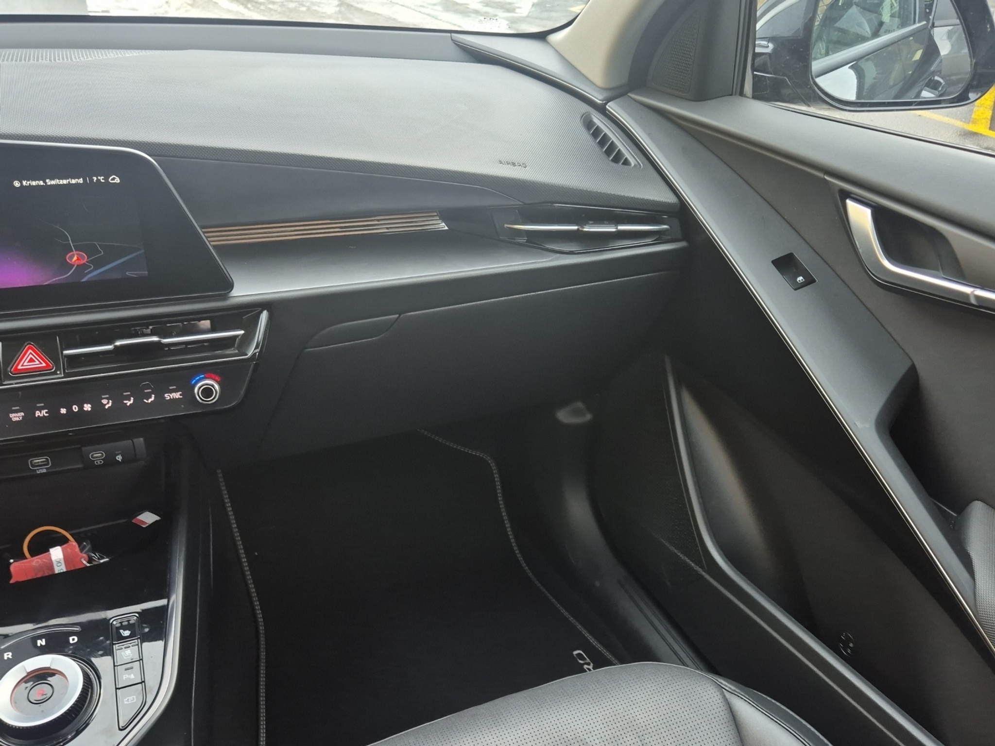 listing desktop thumbnail image 16