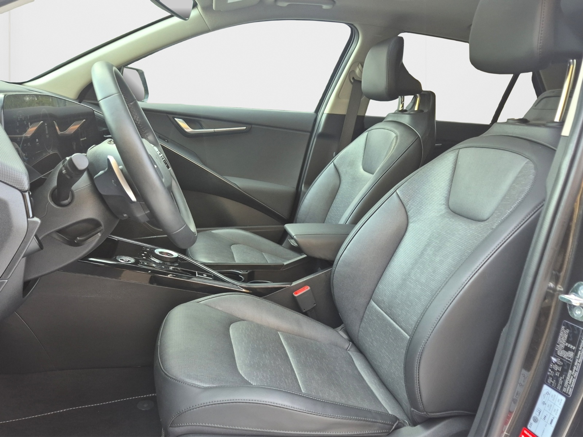 listing desktop thumbnail image 13