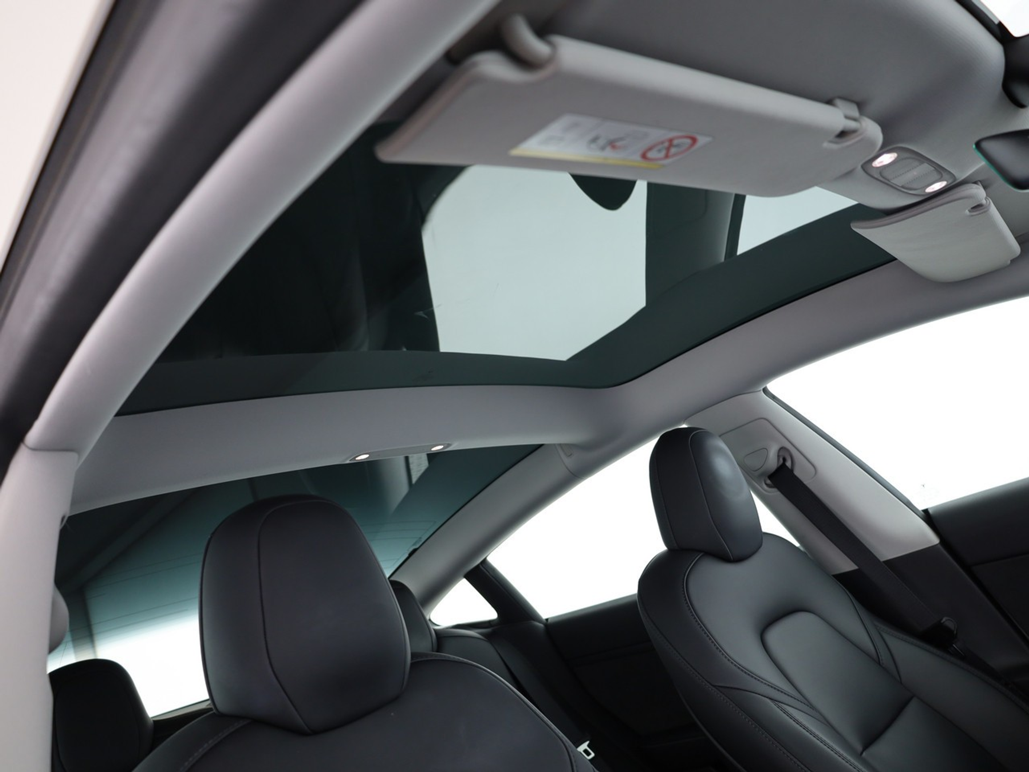 listing desktop thumbnail image 11