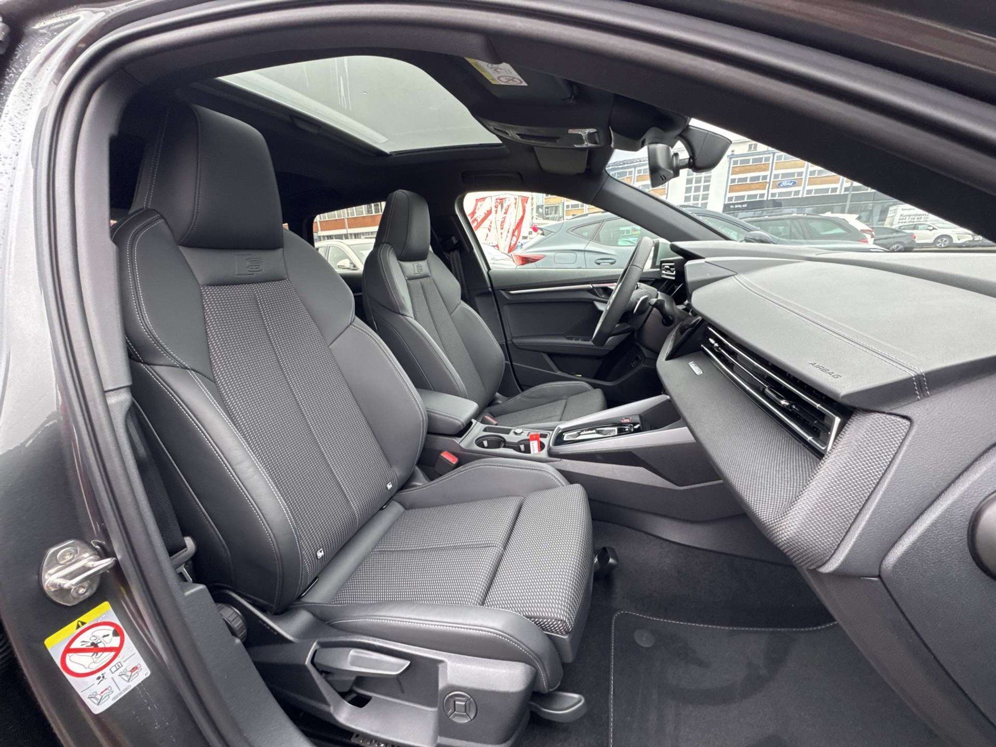 listing desktop thumbnail image 9