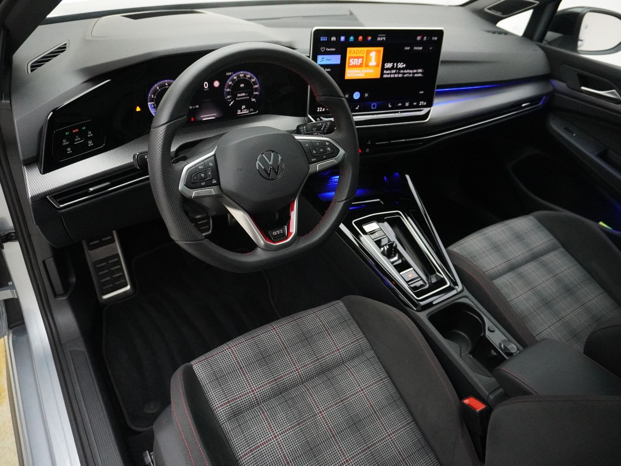 listing desktop thumbnail image 9