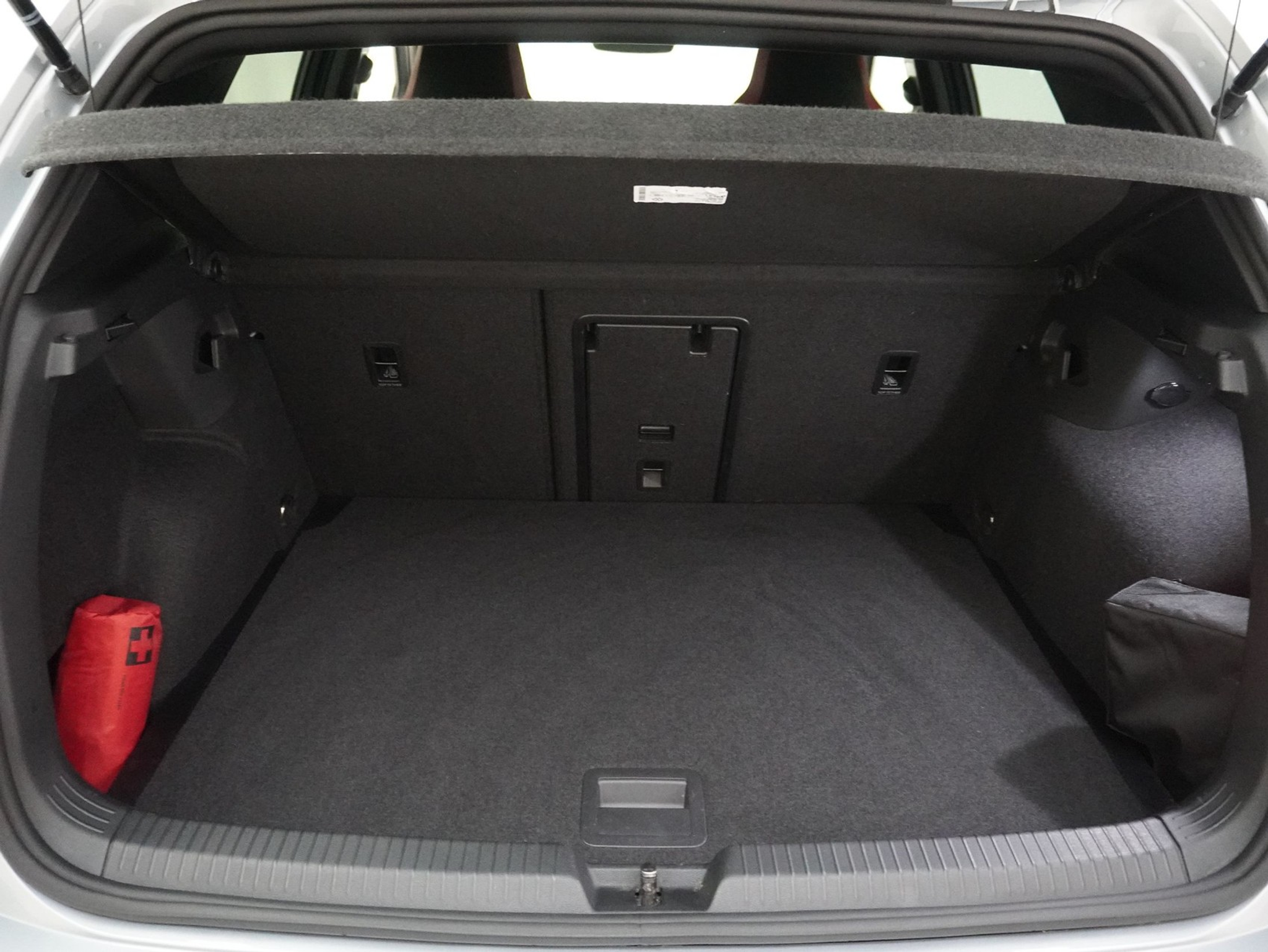 listing desktop thumbnail image 12