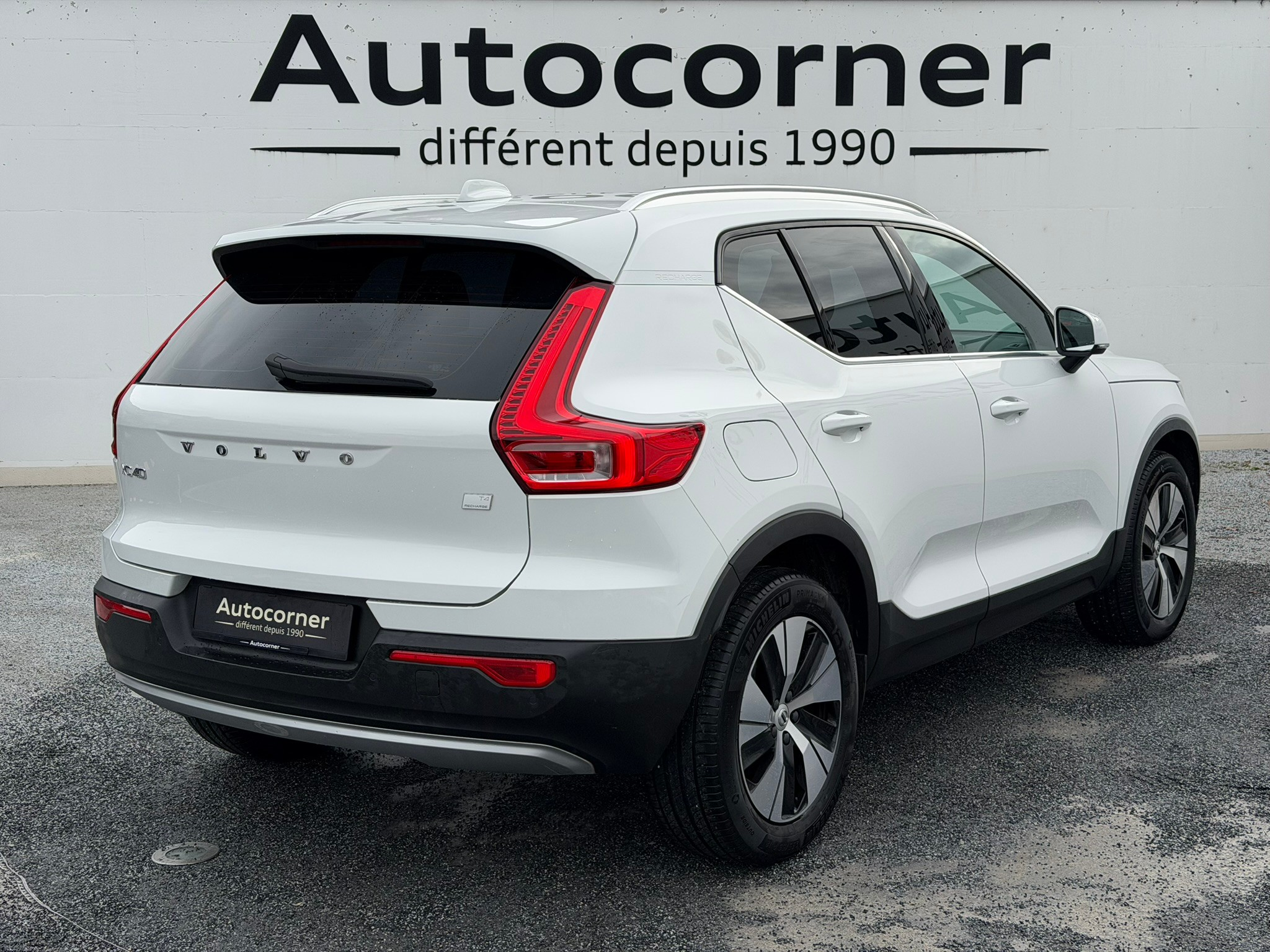 listing desktop thumbnail image 4