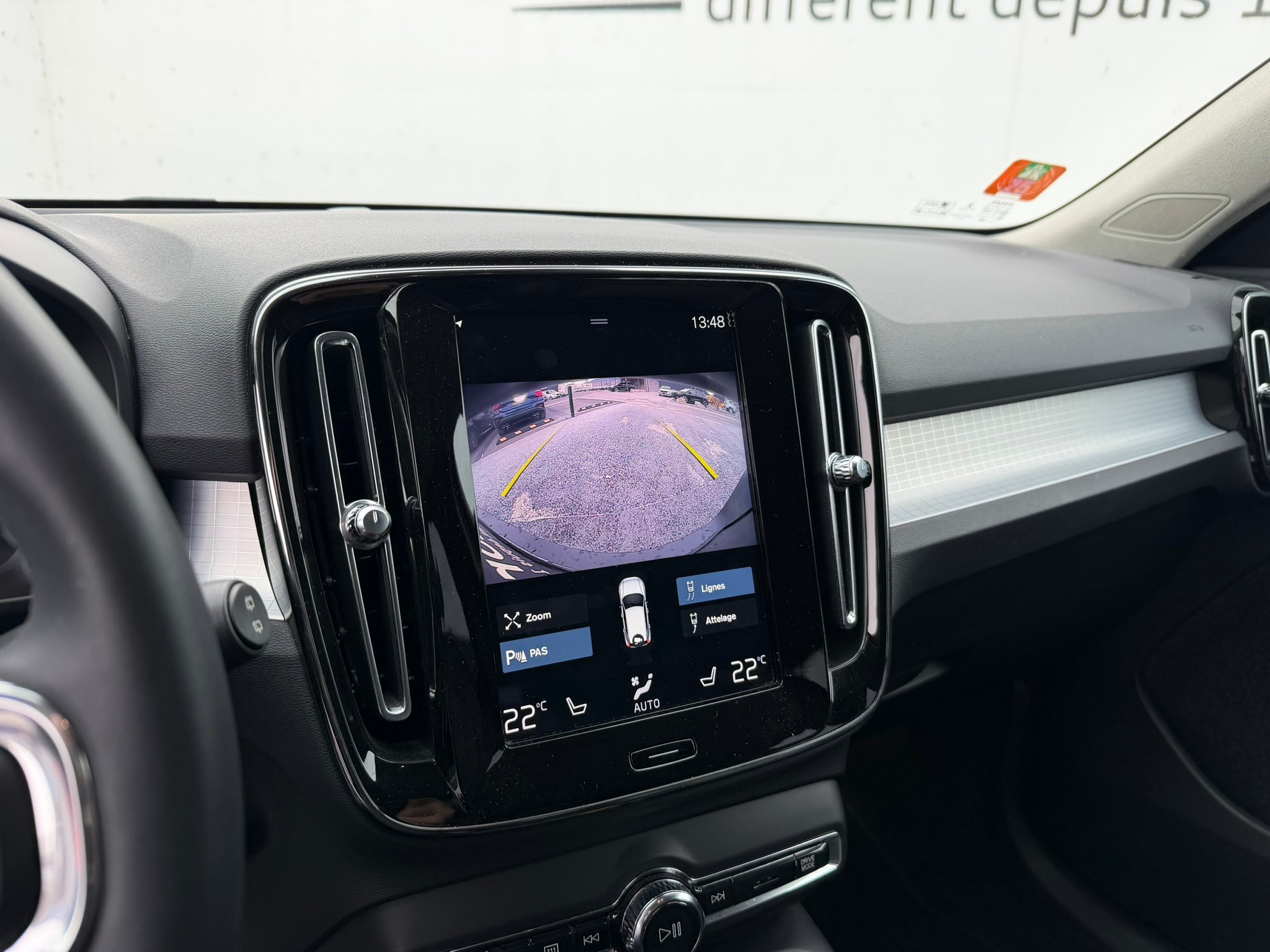 listing desktop thumbnail image 7