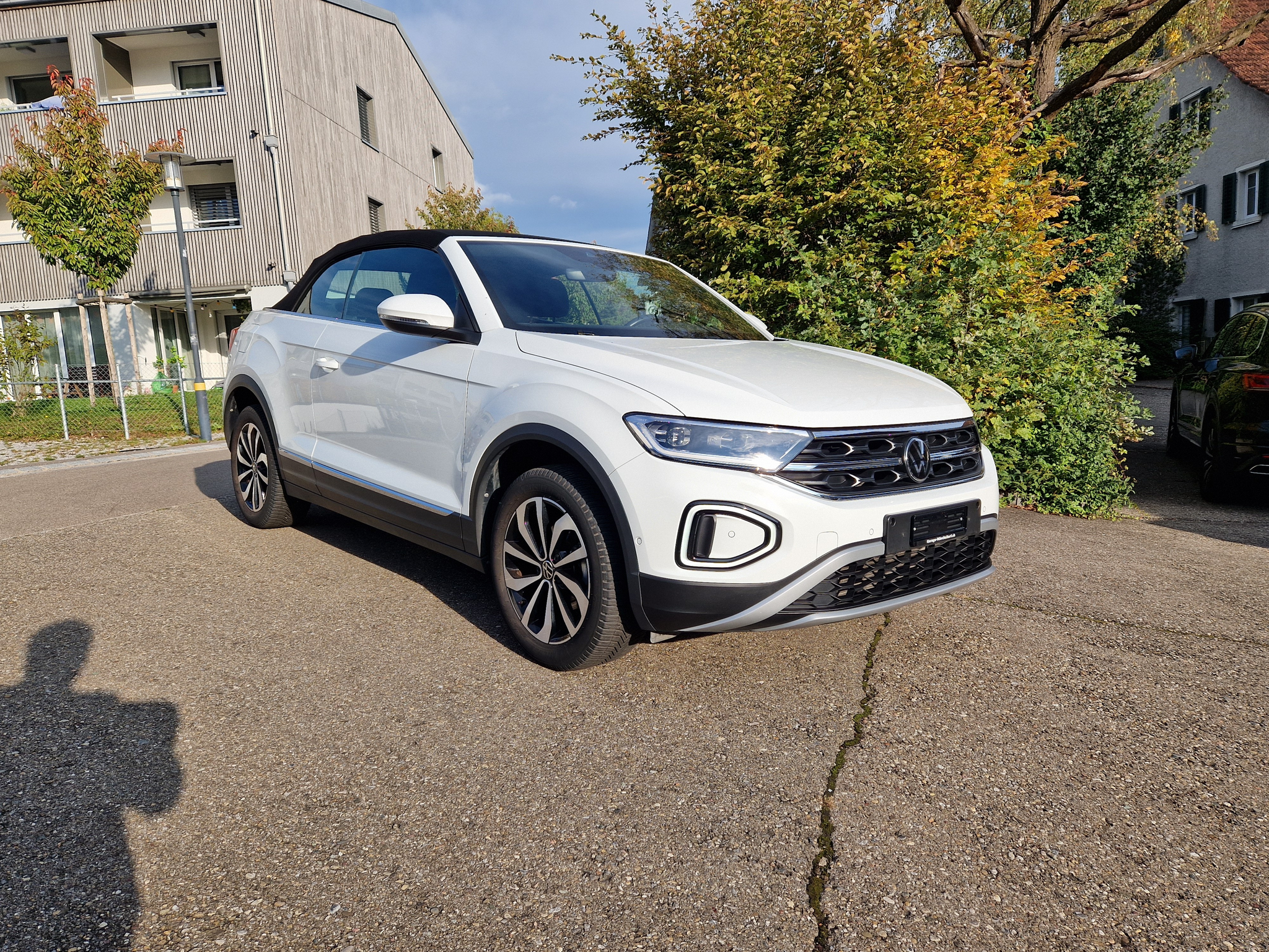 listing desktop thumbnail image 1