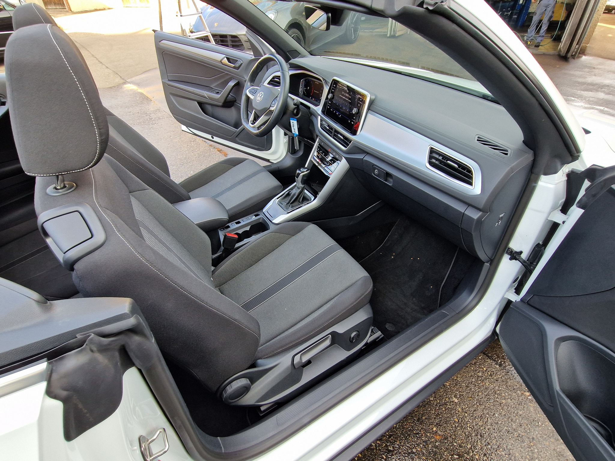 listing desktop thumbnail image 13