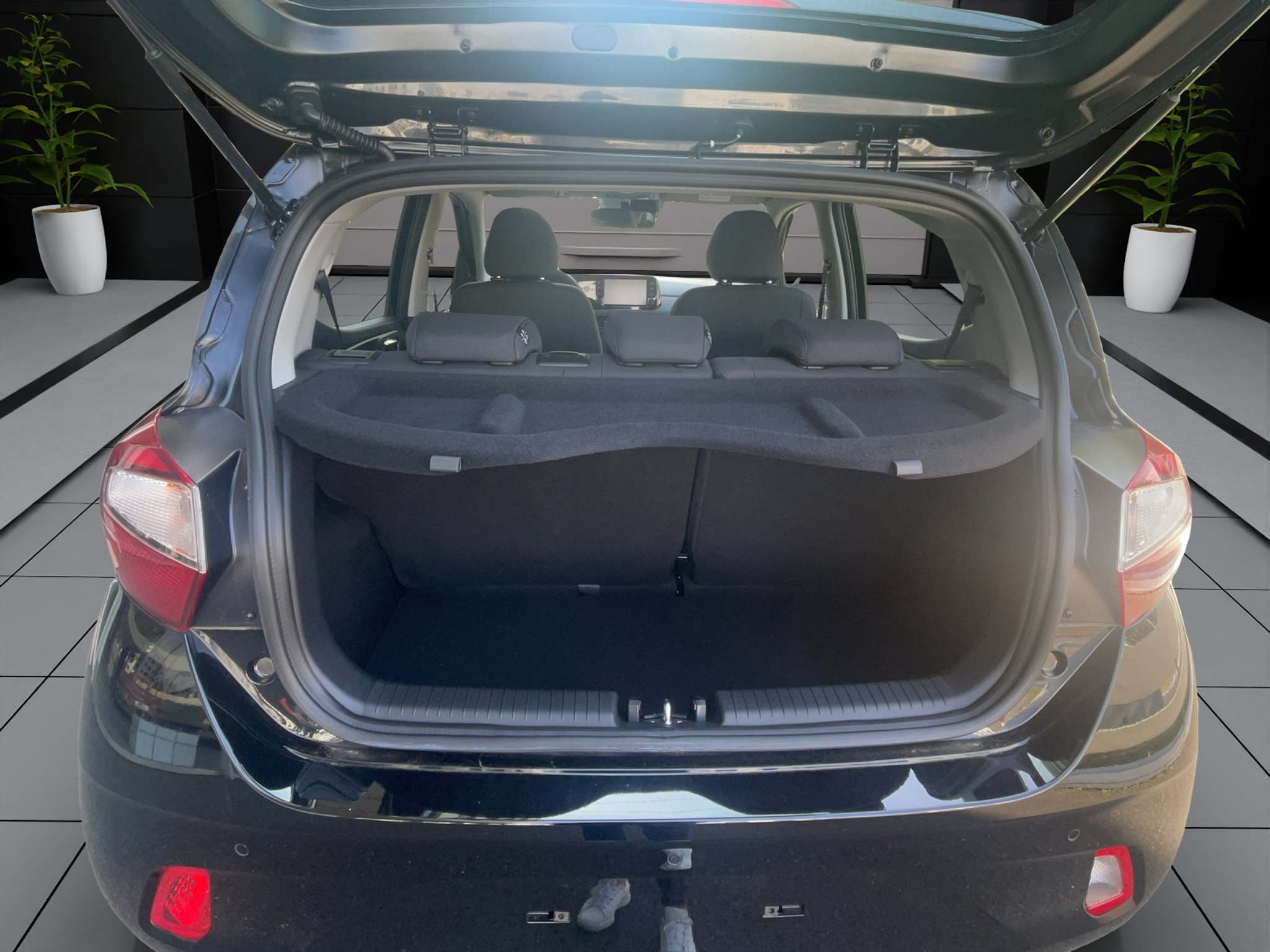 listing desktop thumbnail image 6