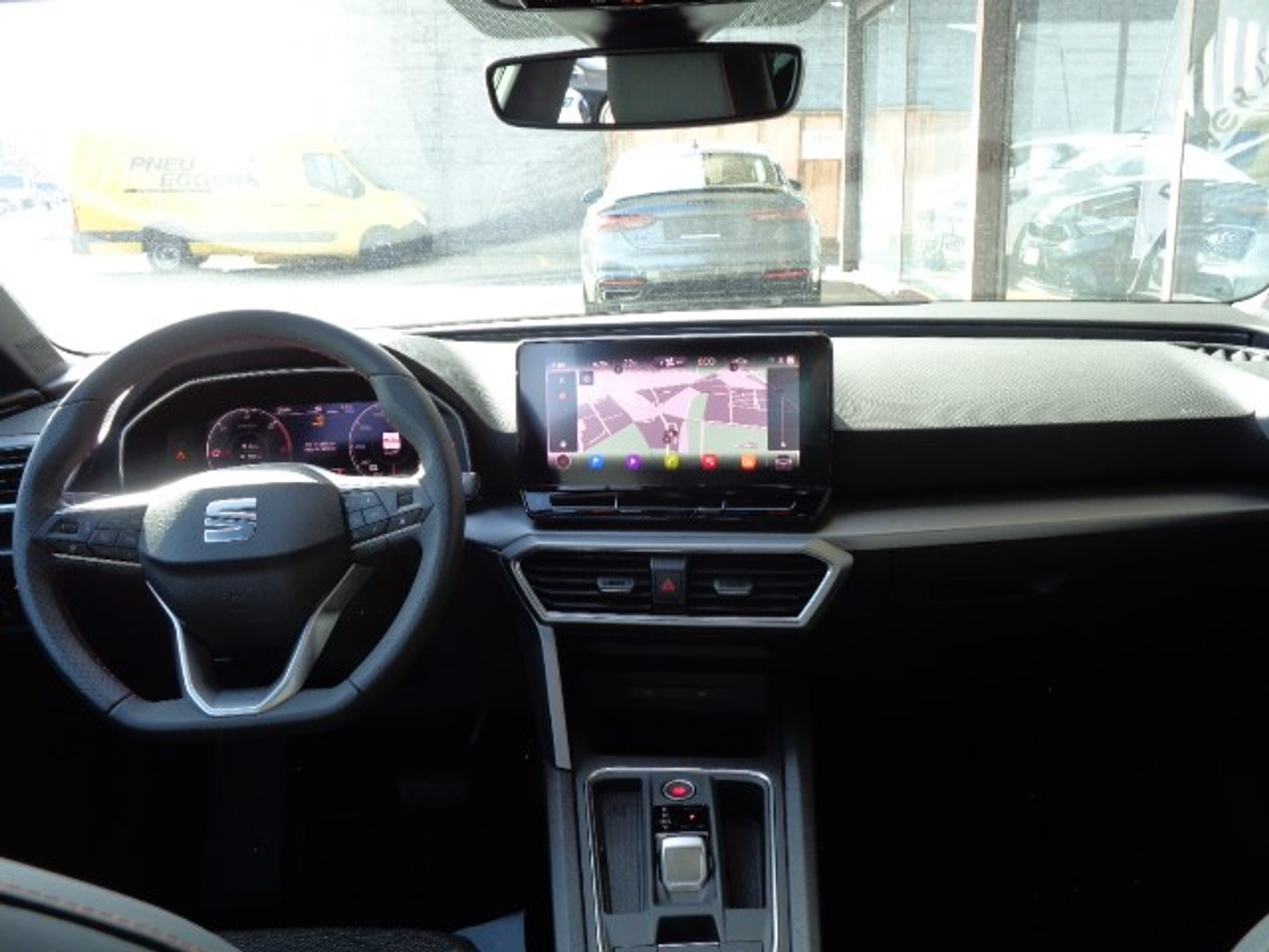 listing desktop thumbnail image 8