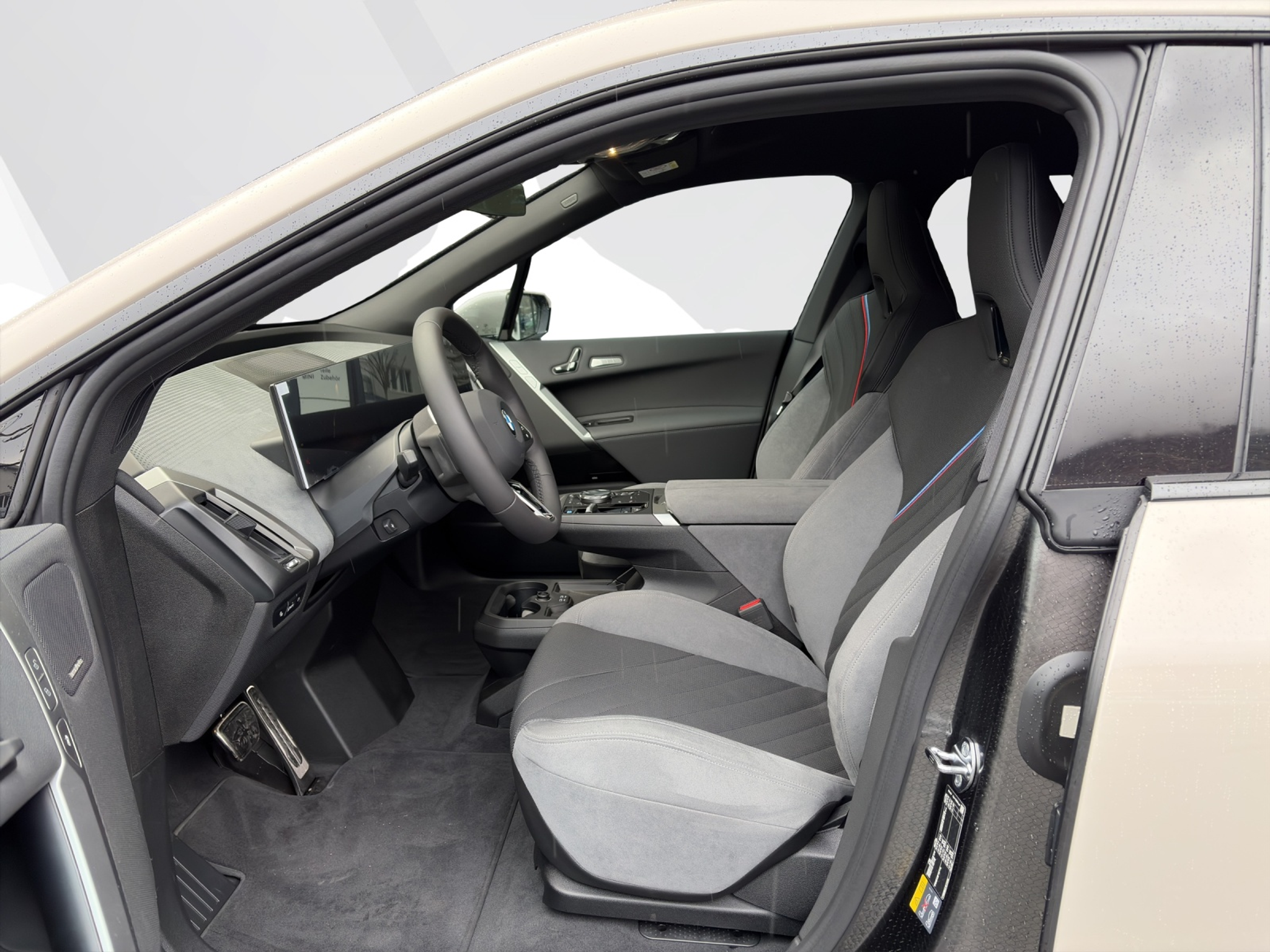 listing desktop thumbnail image 9