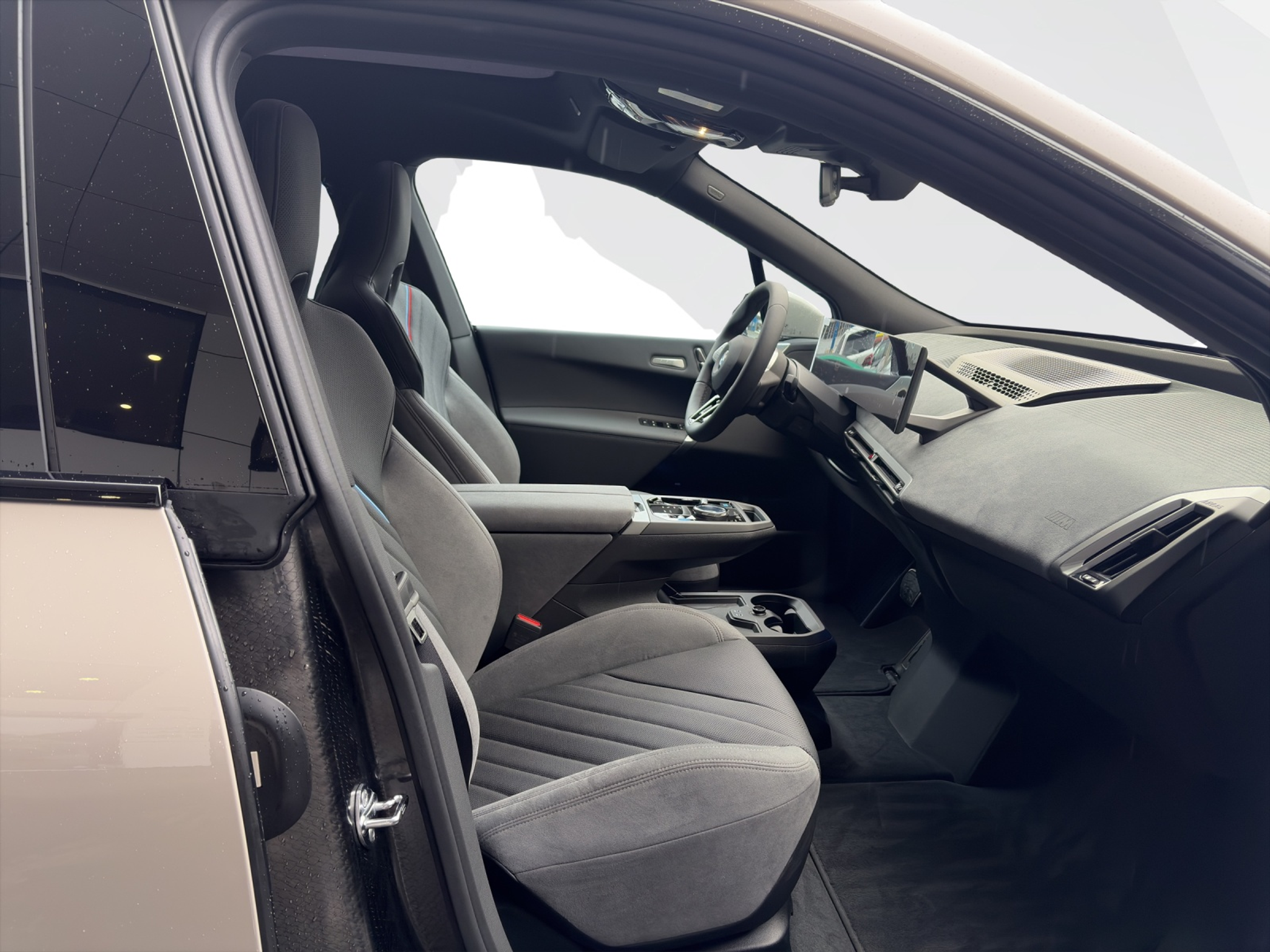 listing desktop thumbnail image 15