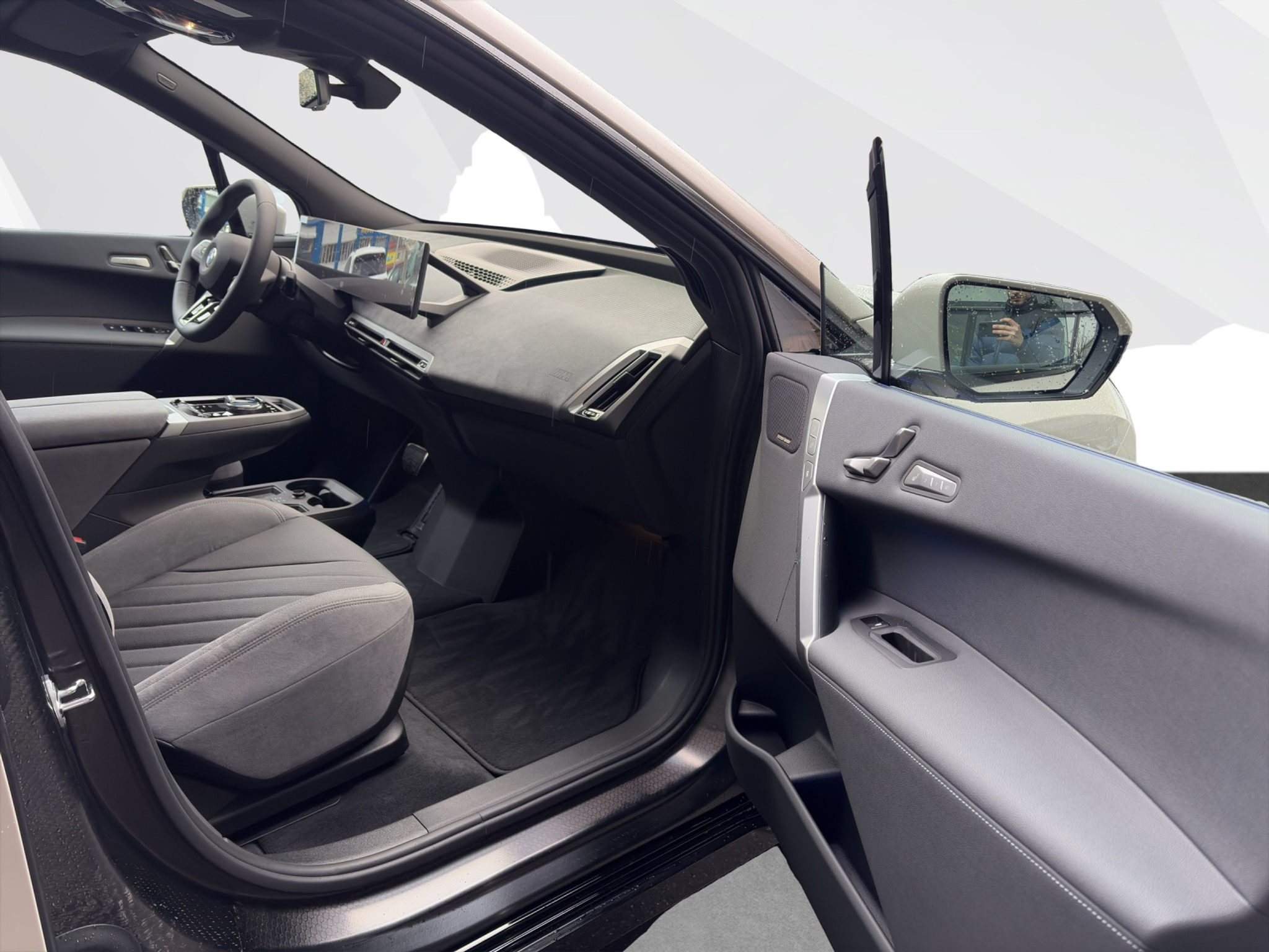 listing desktop thumbnail image 16