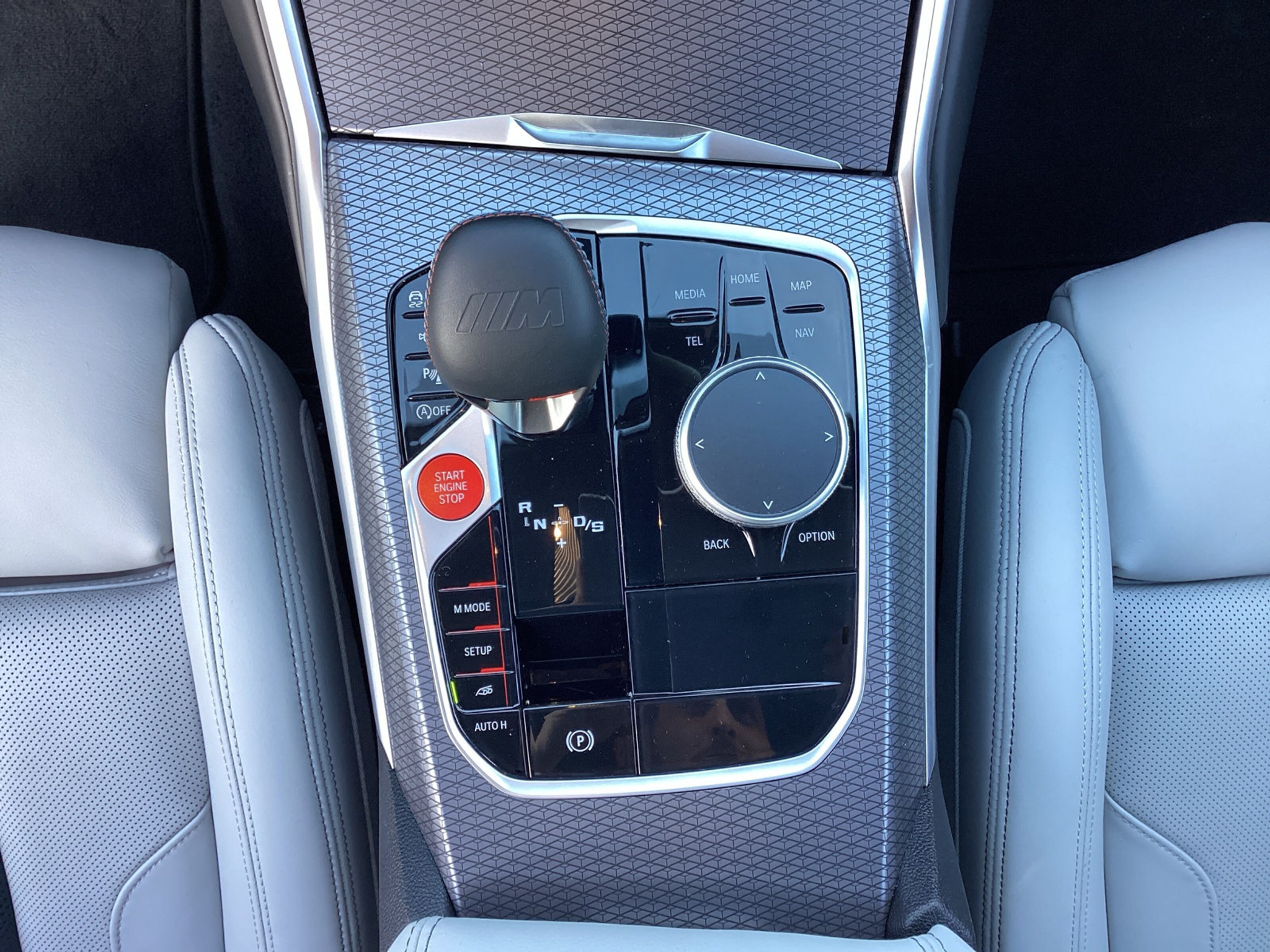 listing desktop thumbnail image 12