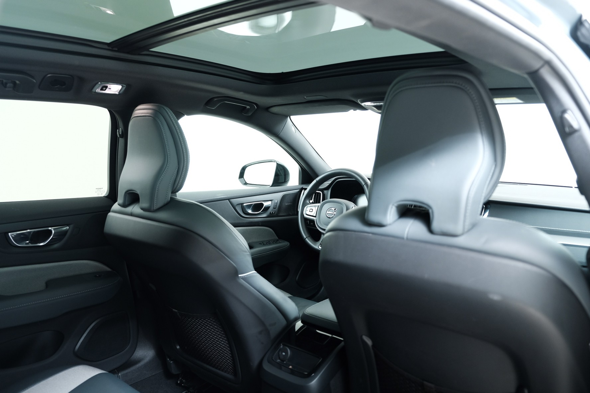 listing desktop thumbnail image 11