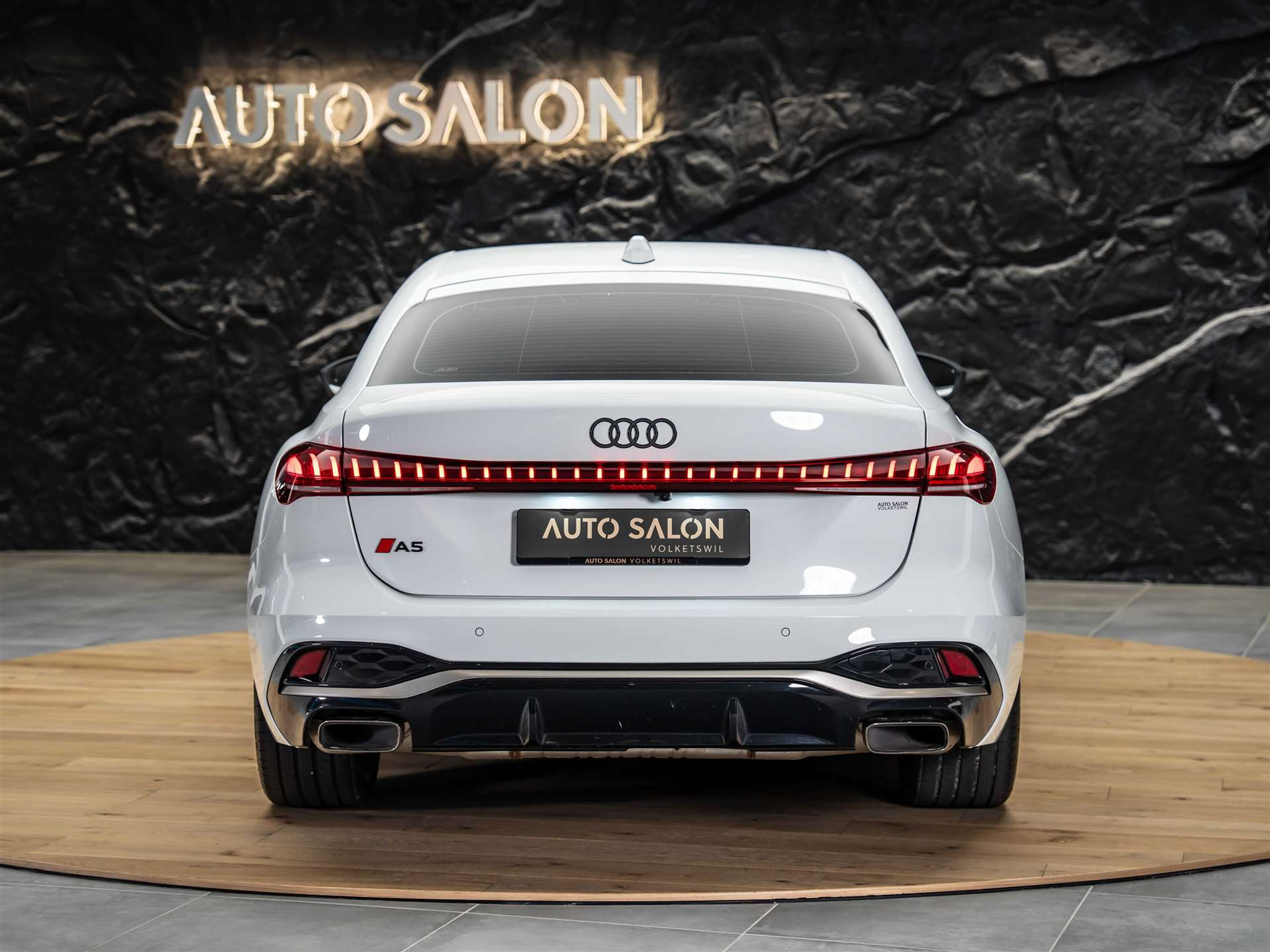 listing desktop thumbnail image 3