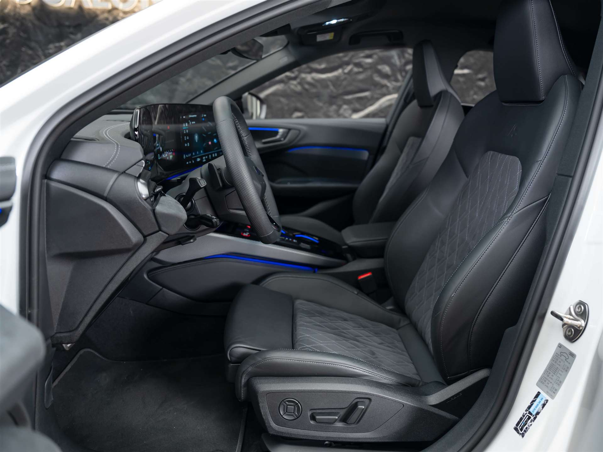 listing desktop thumbnail image 8