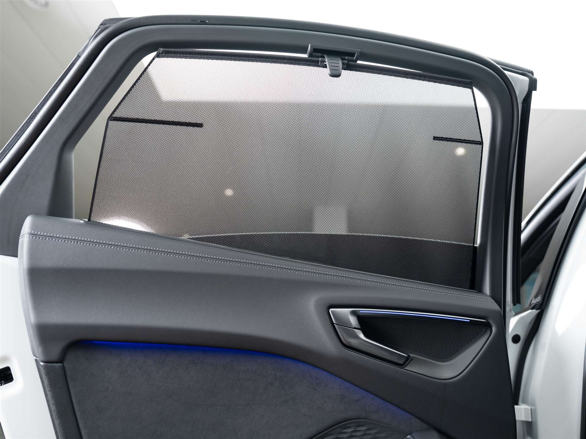 listing desktop thumbnail image 24