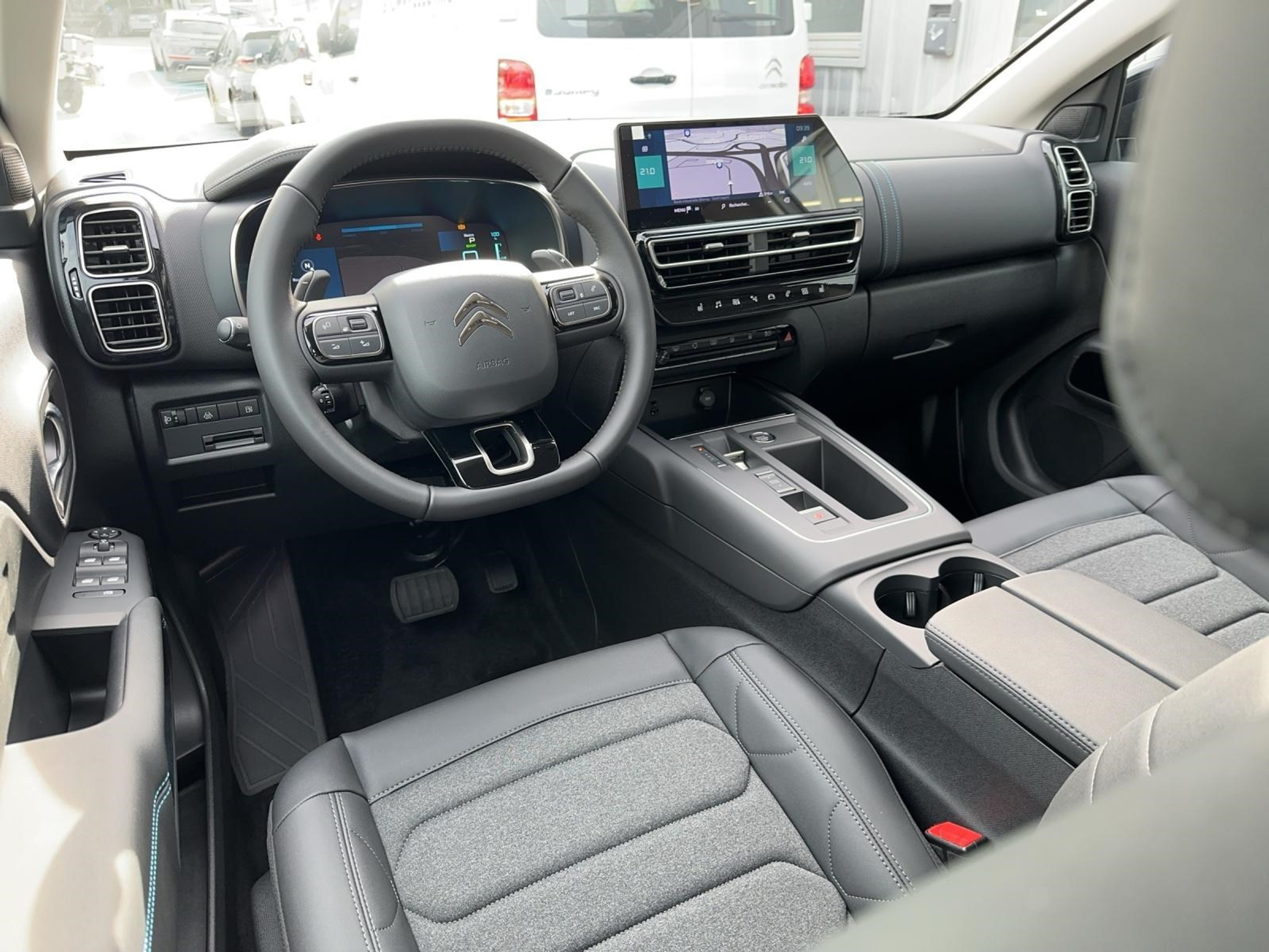 listing desktop thumbnail image 12