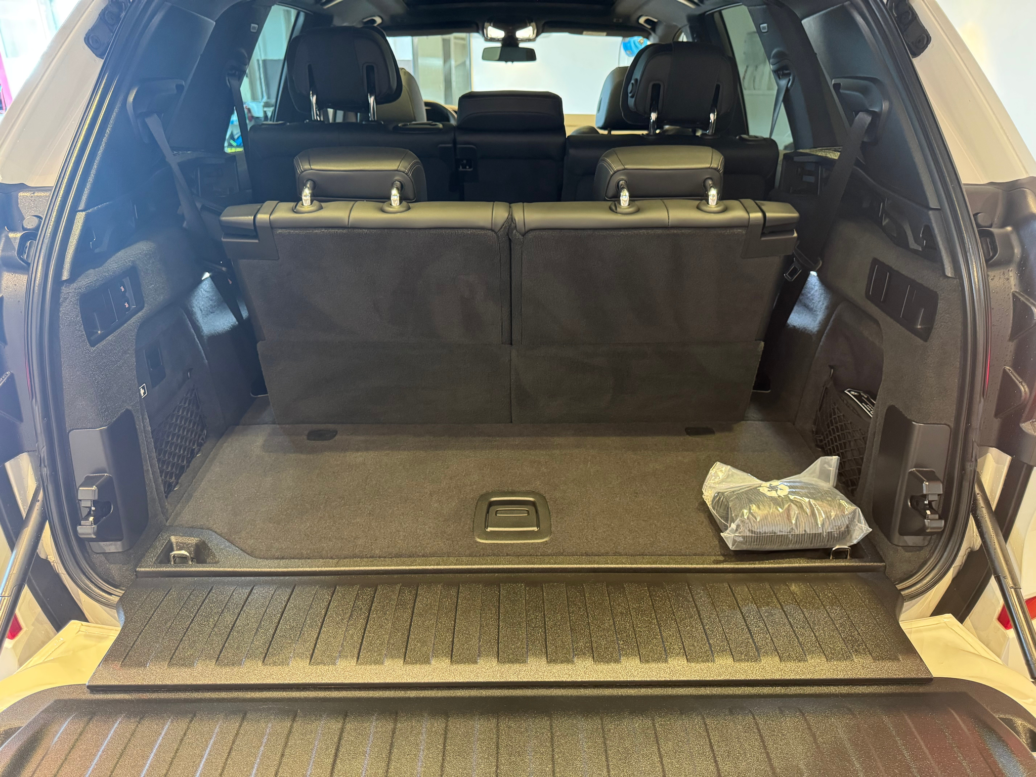 listing desktop thumbnail image 7