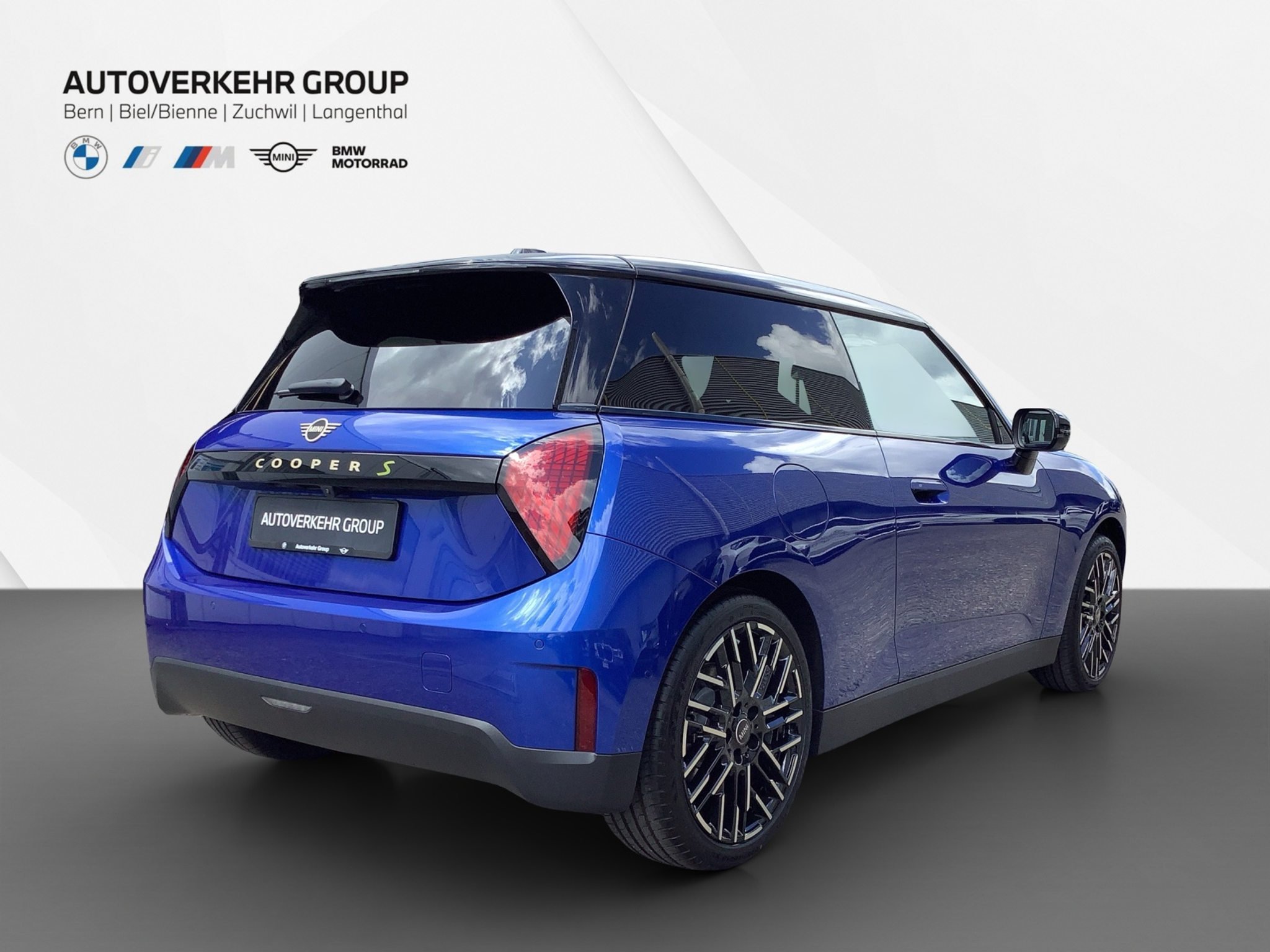 listing desktop thumbnail image 4