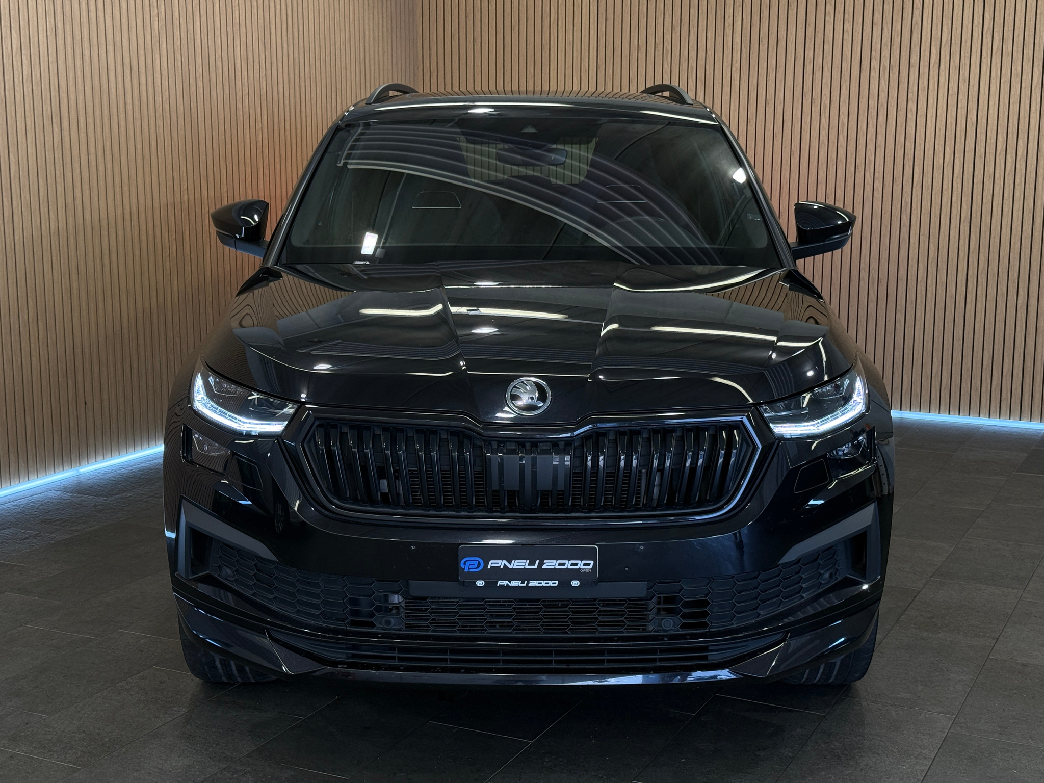 listing desktop thumbnail image 1