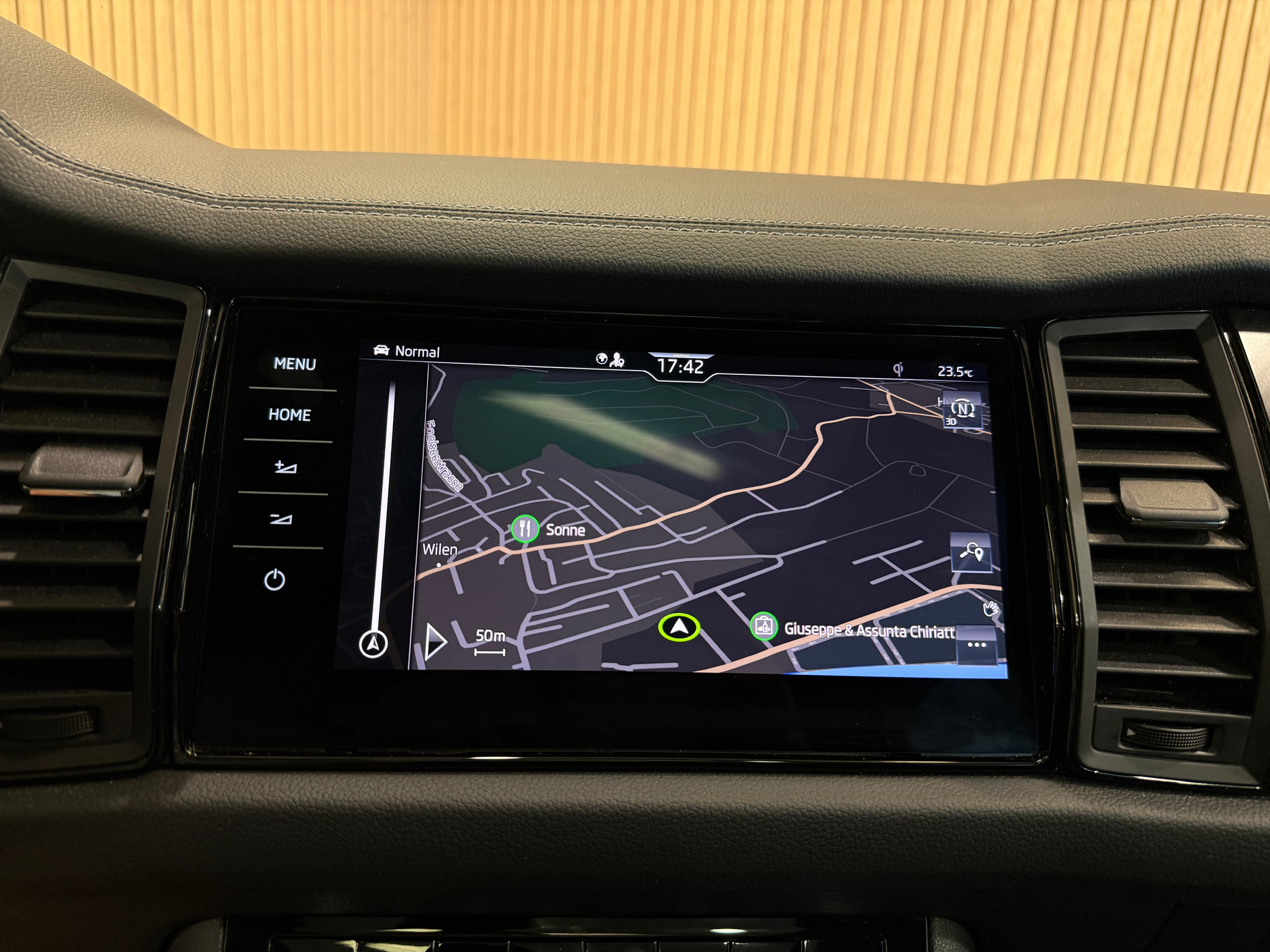 listing desktop thumbnail image 12