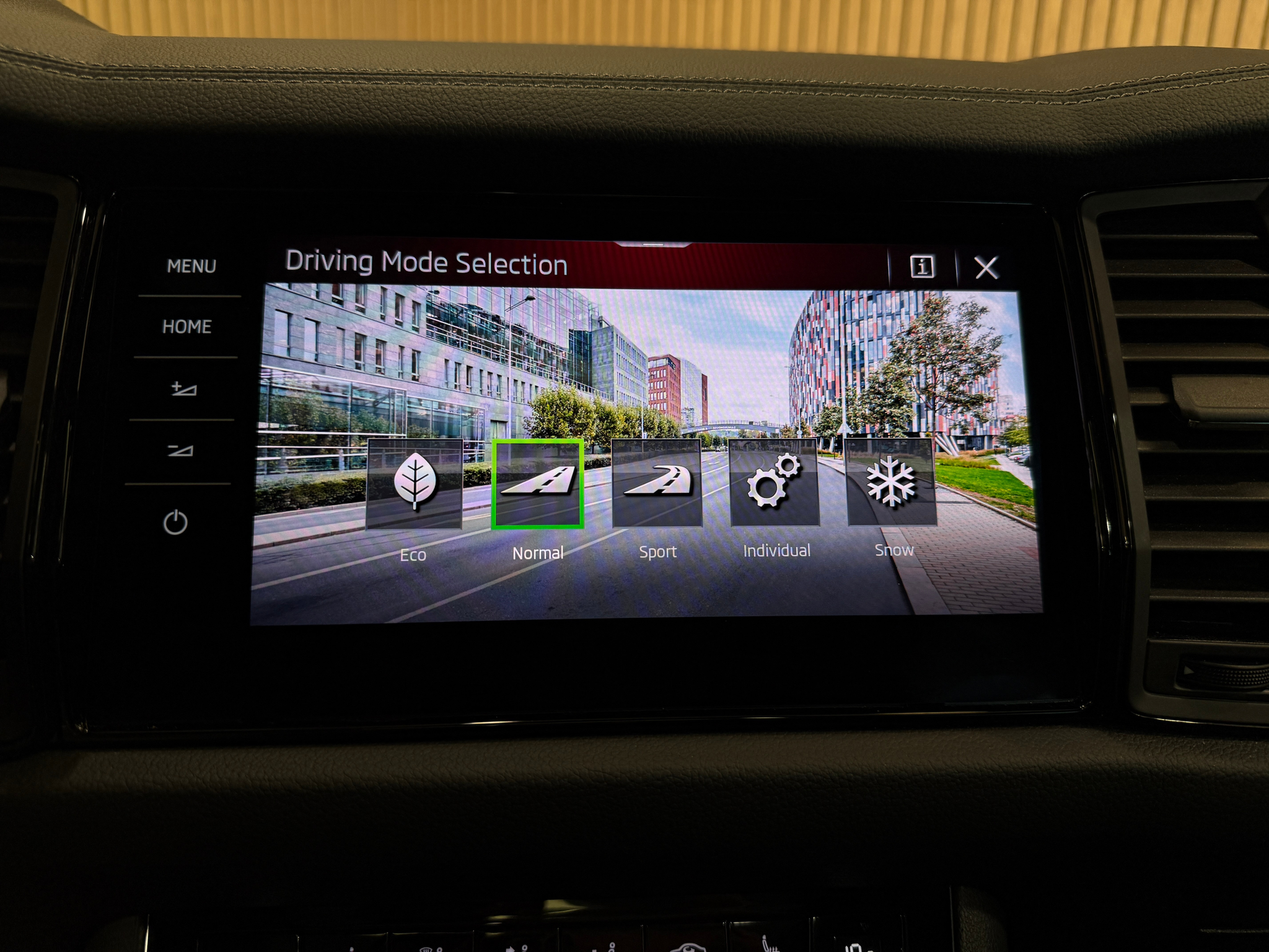 listing desktop thumbnail image 11