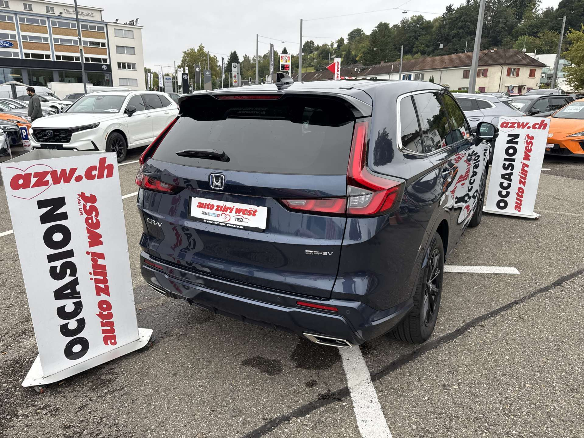 listing desktop thumbnail image 2