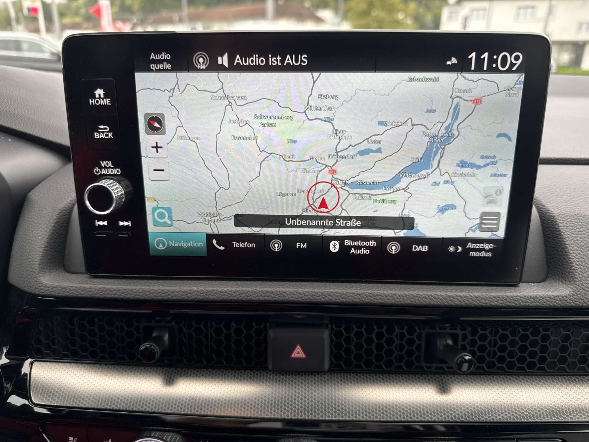 listing desktop thumbnail image 1