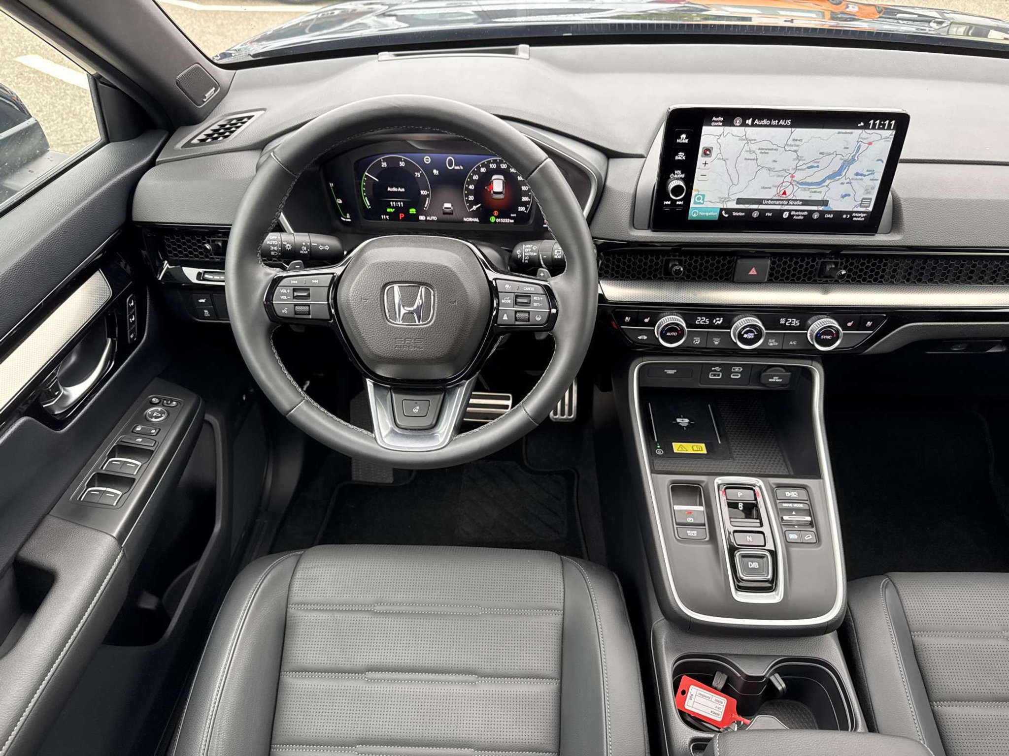 listing desktop thumbnail image 4