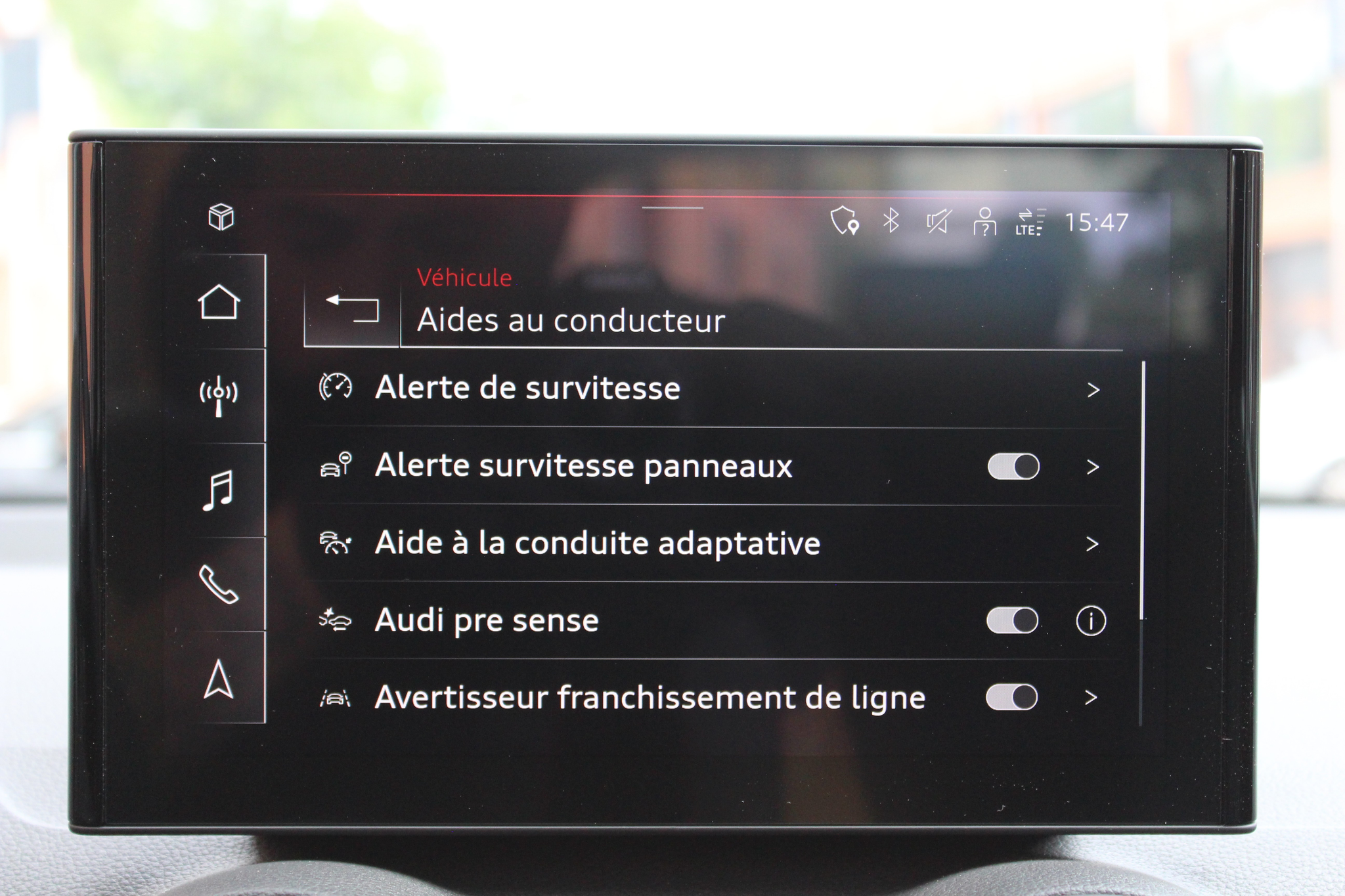 listing desktop thumbnail image 12