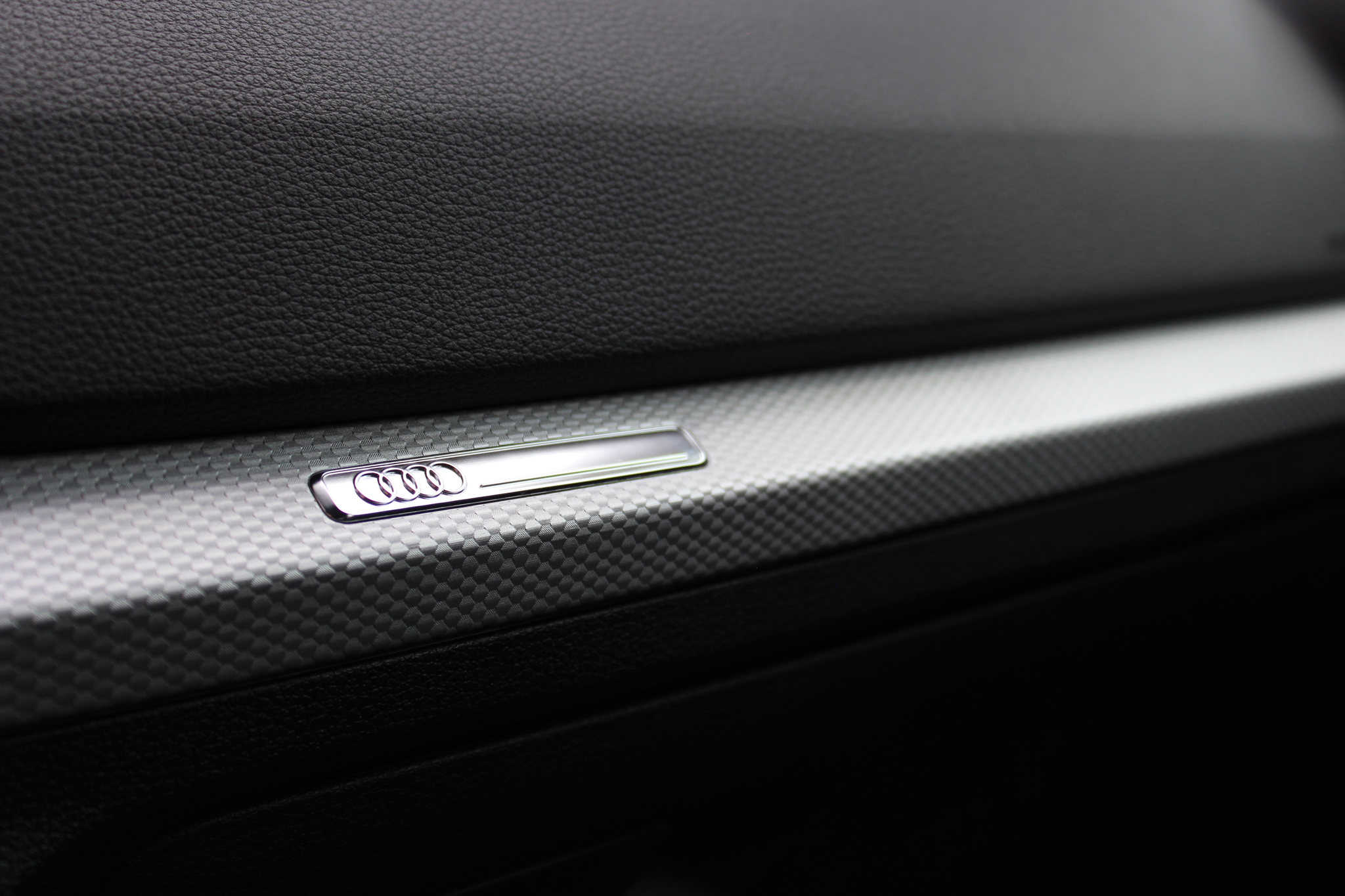 listing desktop thumbnail image 18