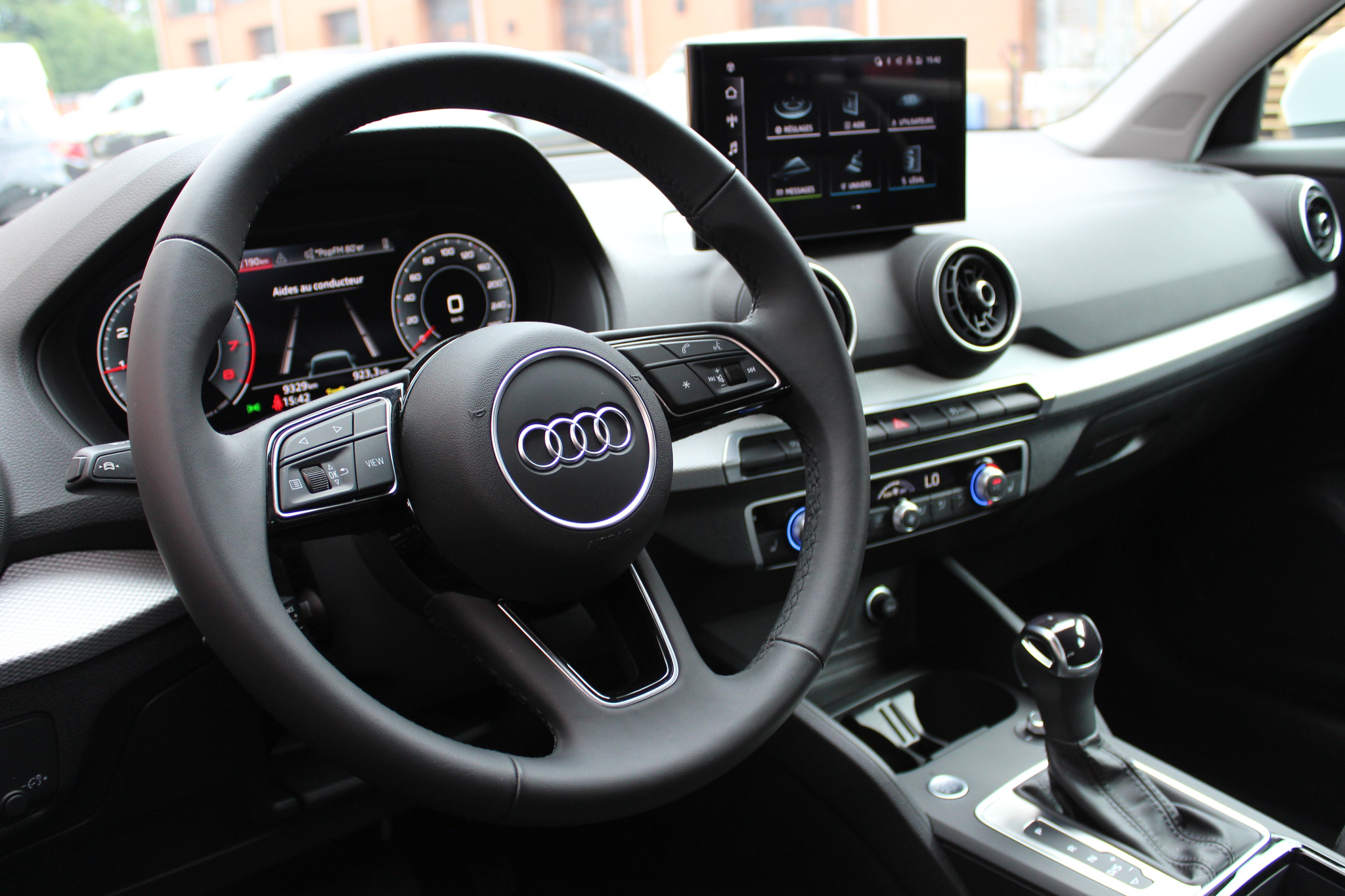 listing desktop thumbnail image 7