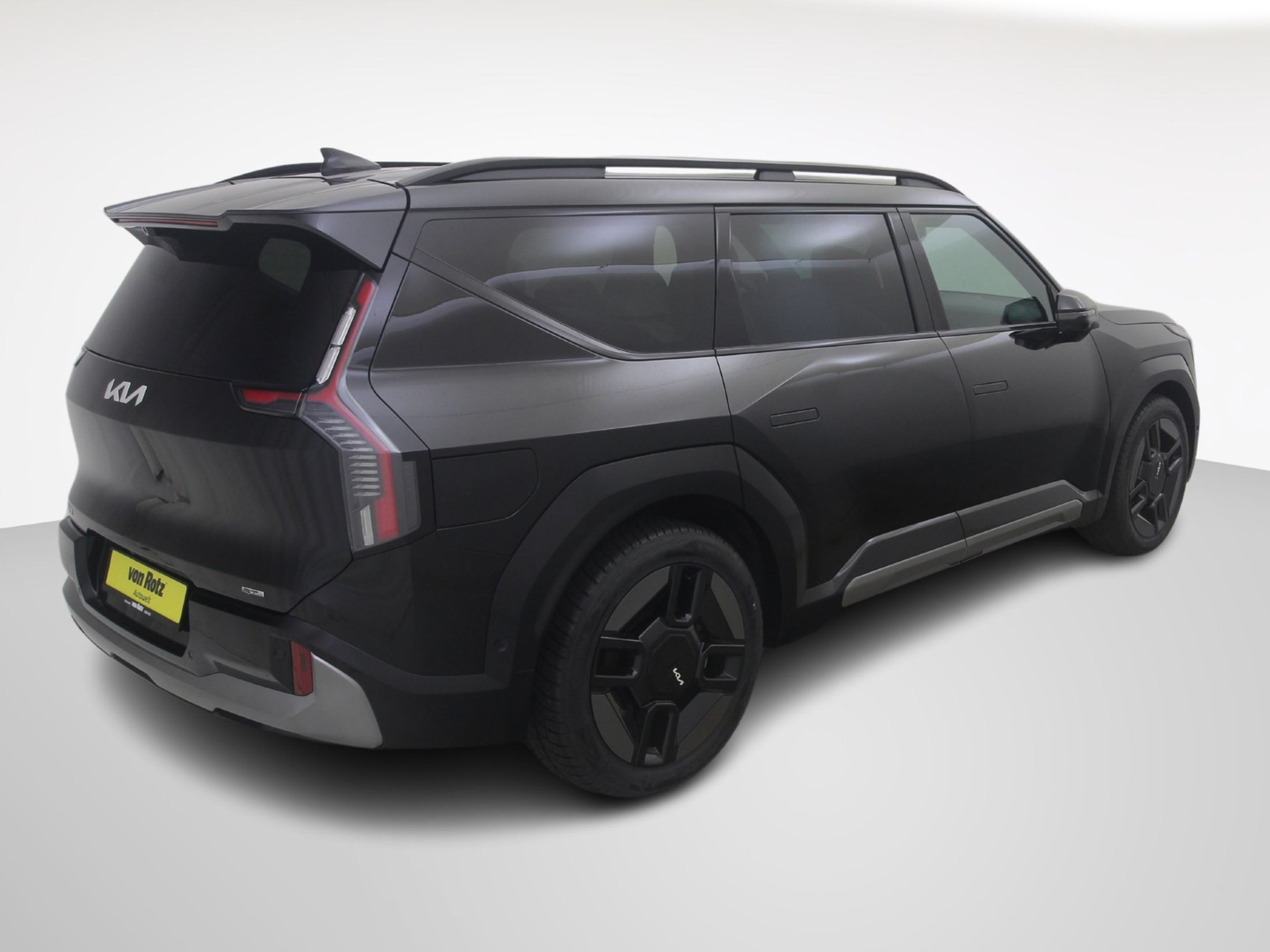 listing desktop thumbnail image 3