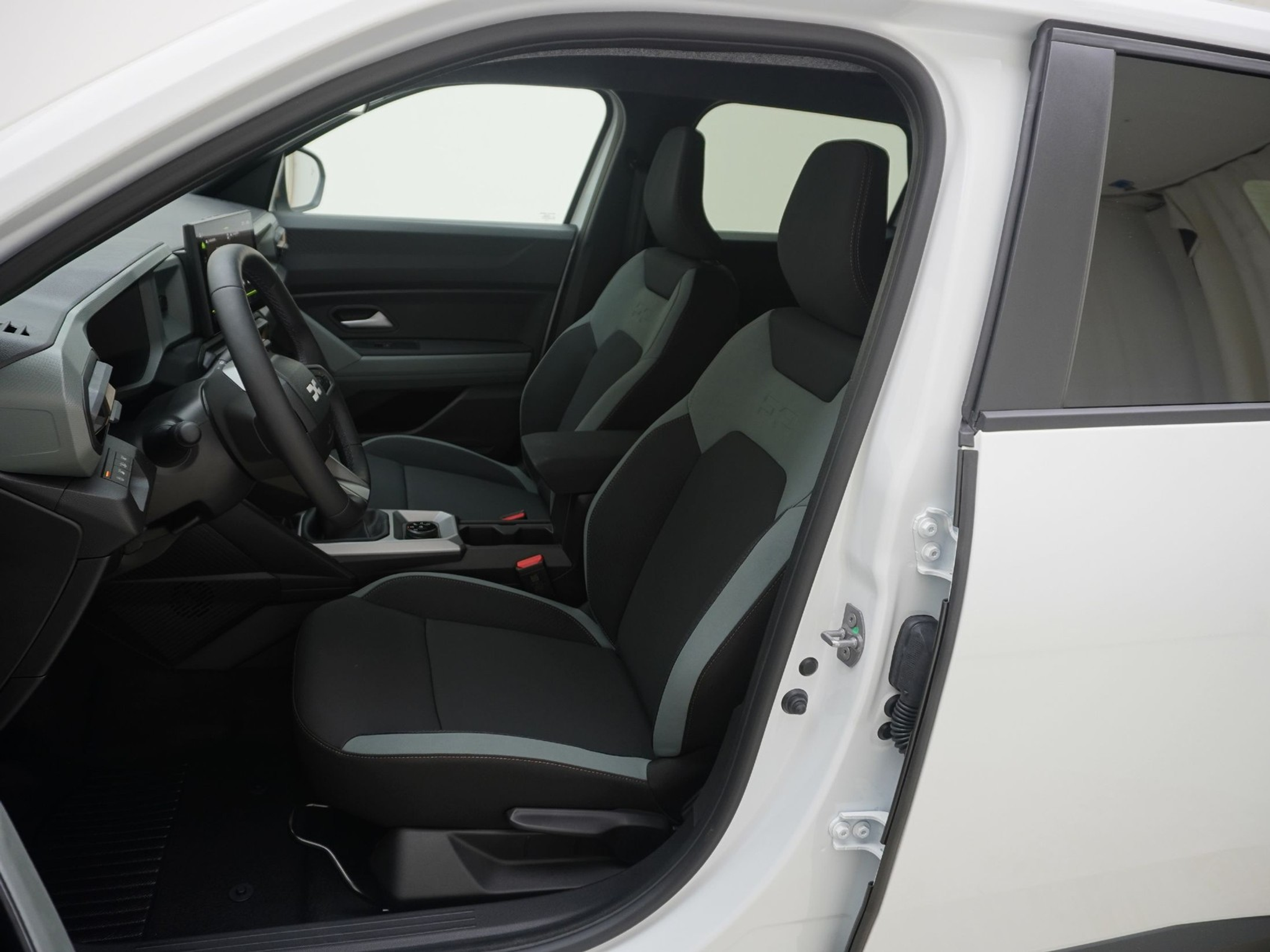 listing desktop thumbnail image 11