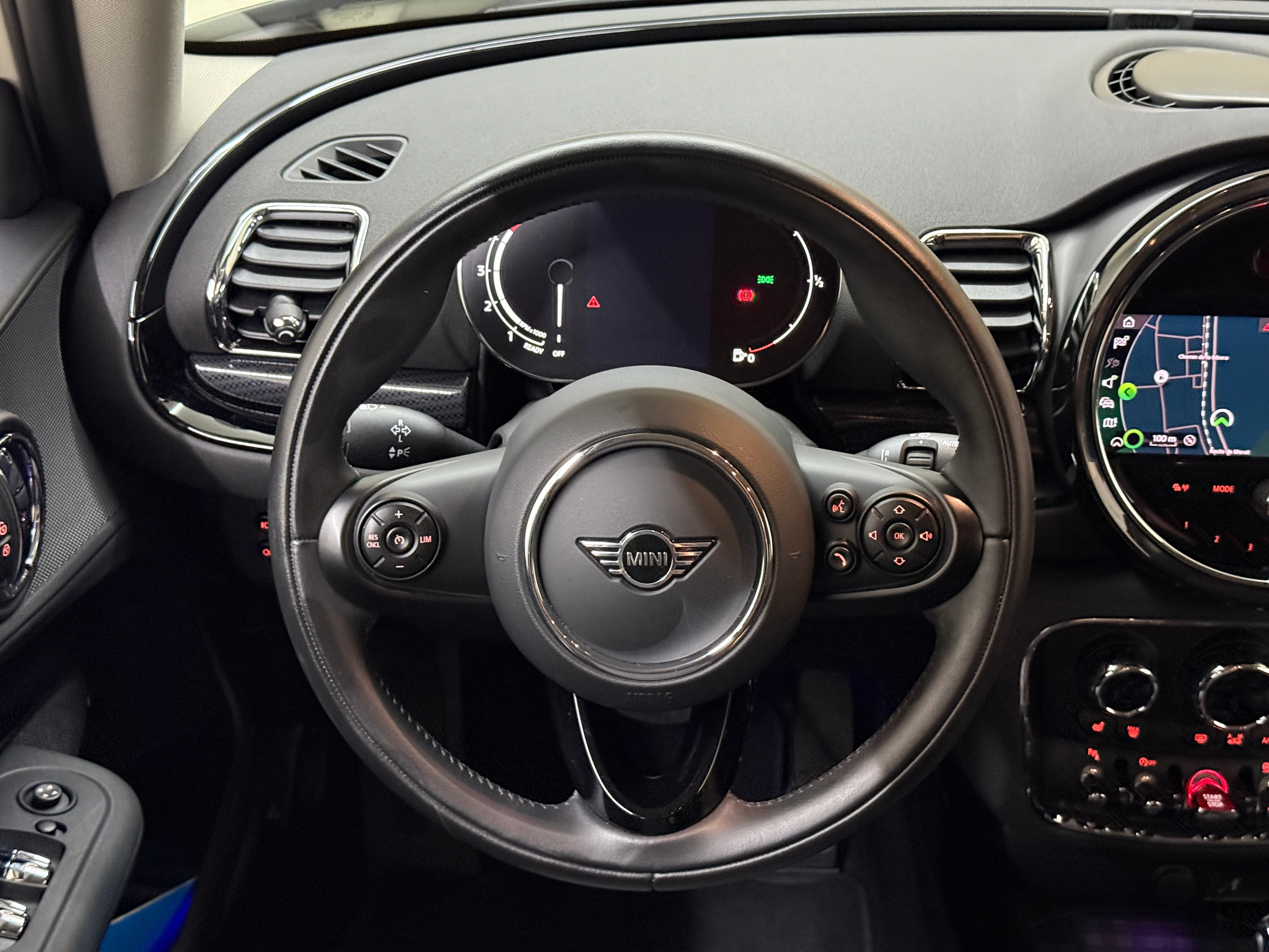 listing desktop thumbnail image 8