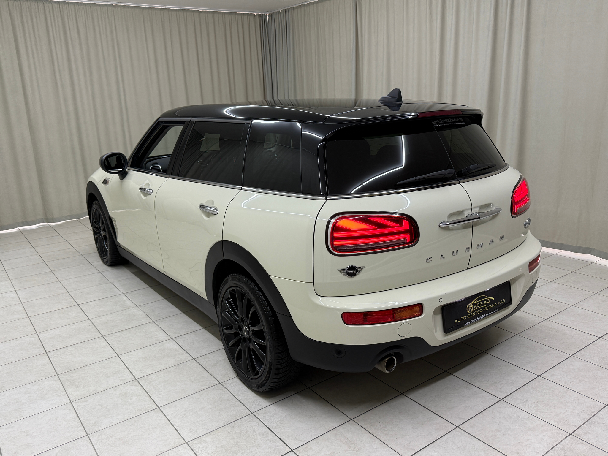 listing desktop thumbnail image 5