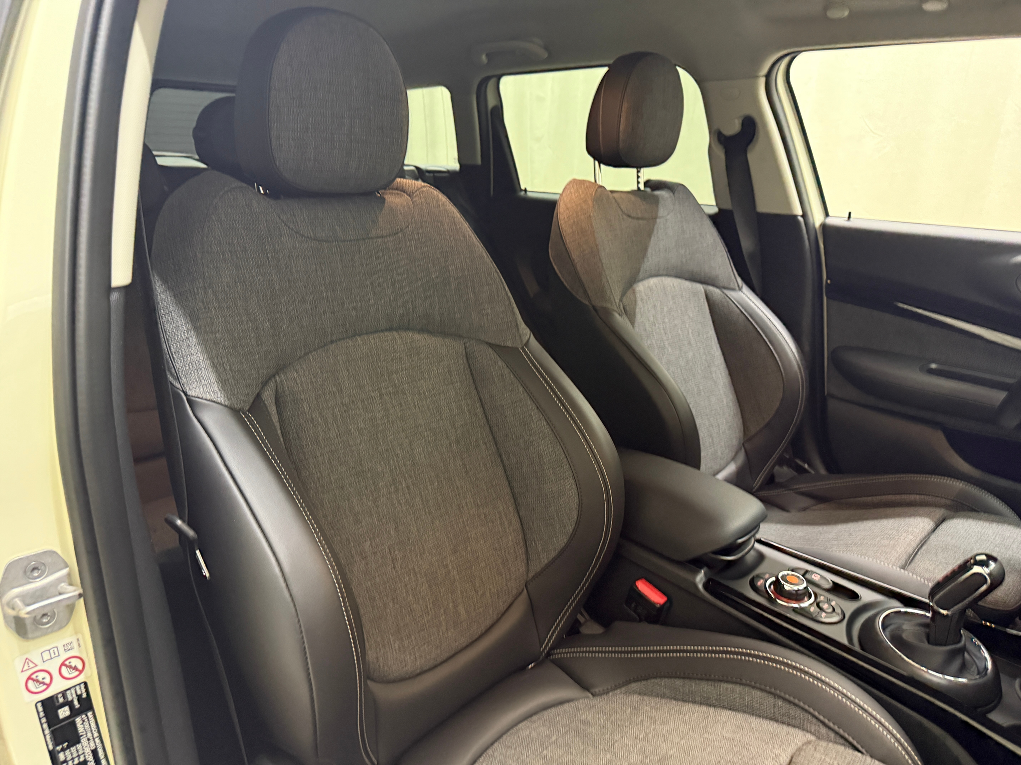 listing desktop thumbnail image 14