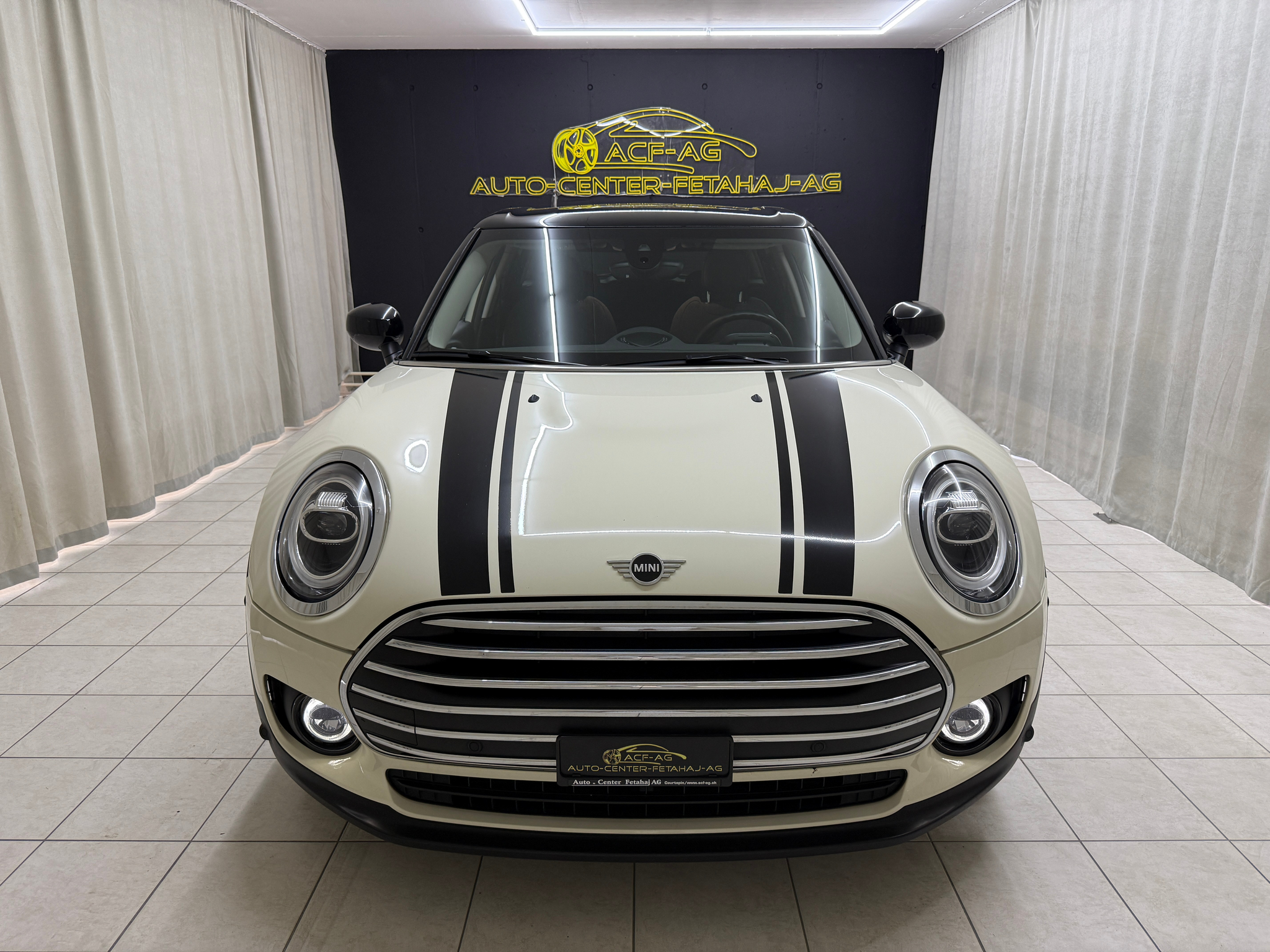 listing desktop thumbnail image 1