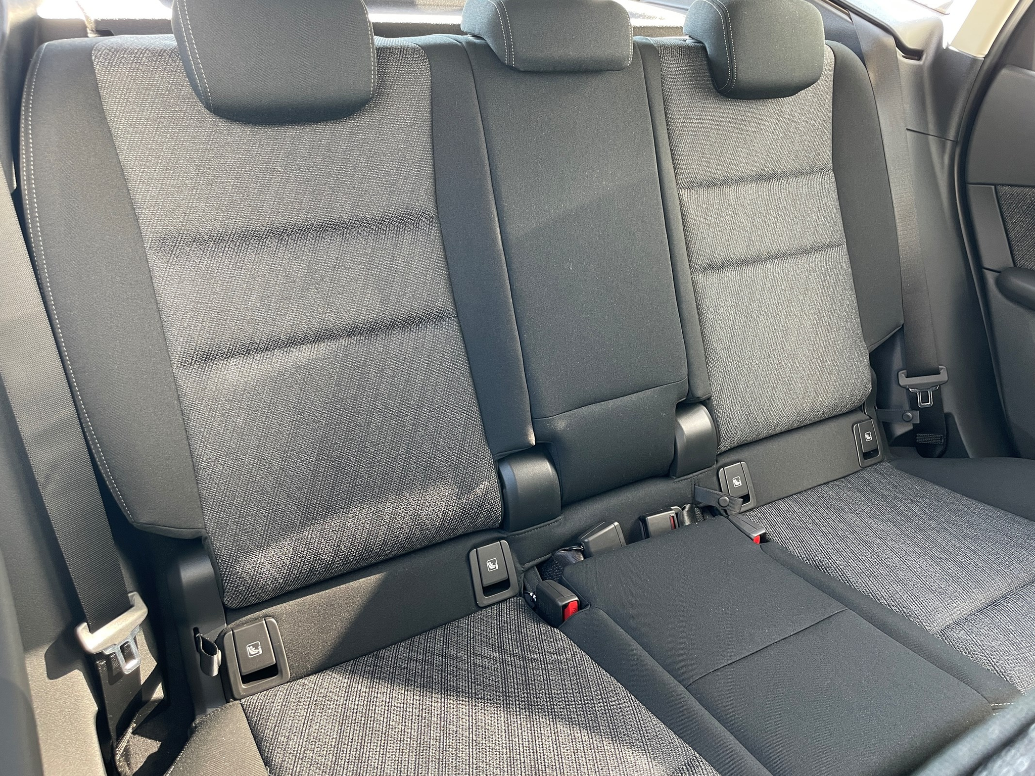 listing desktop thumbnail image 3