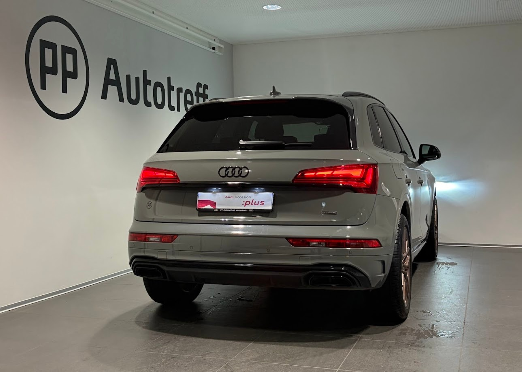 listing desktop thumbnail image 13