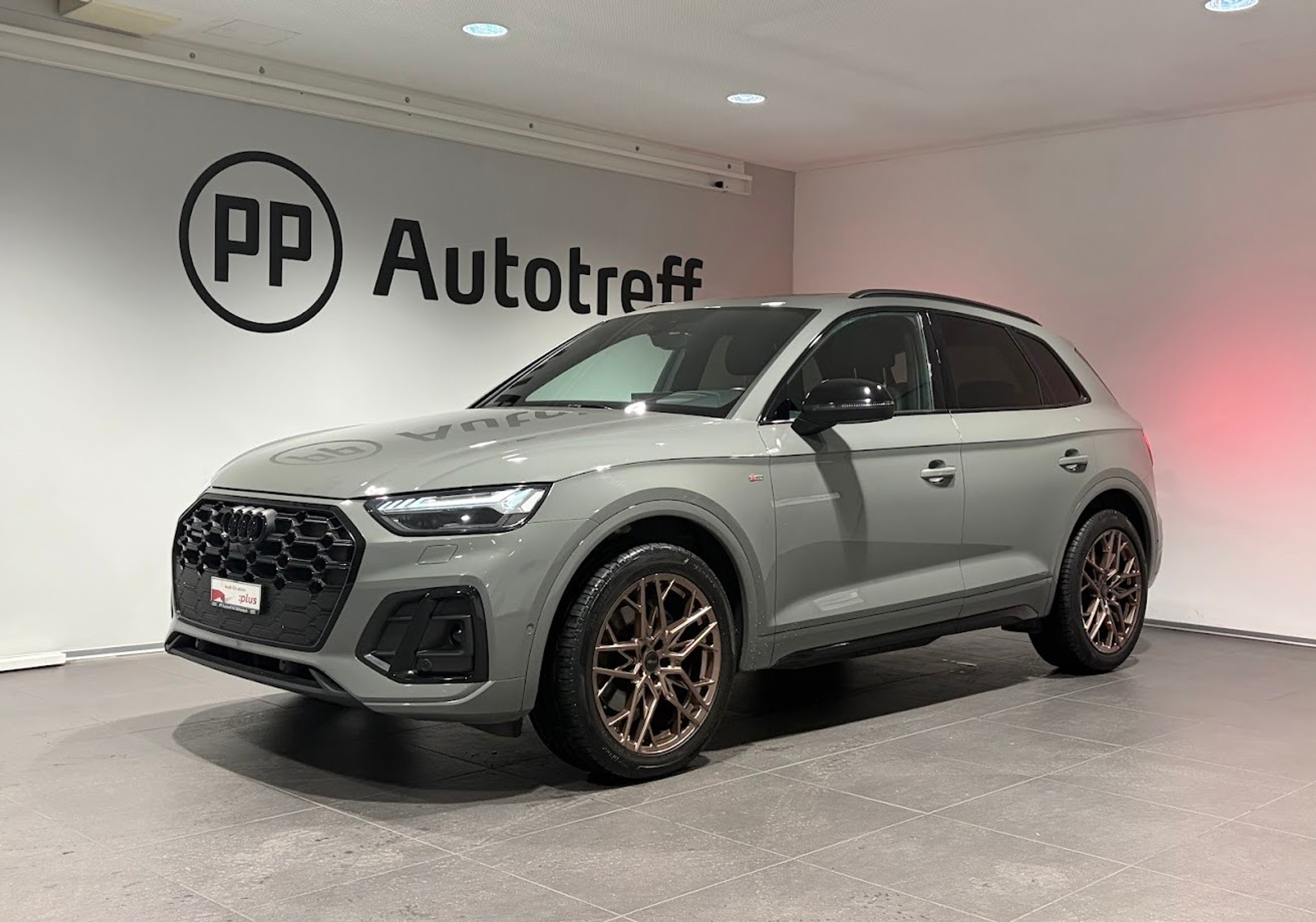 listing desktop thumbnail image 1