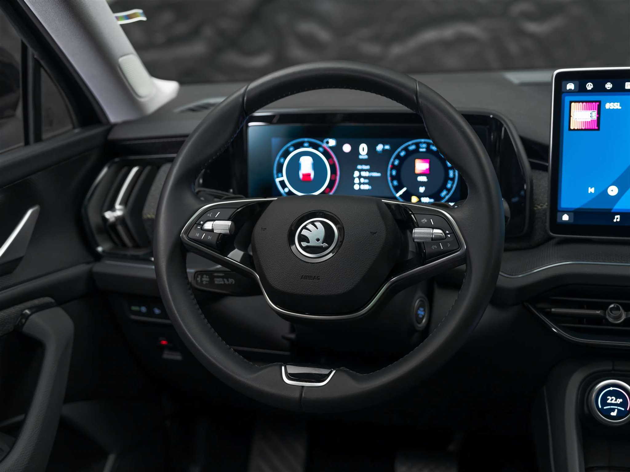 listing desktop thumbnail image 27