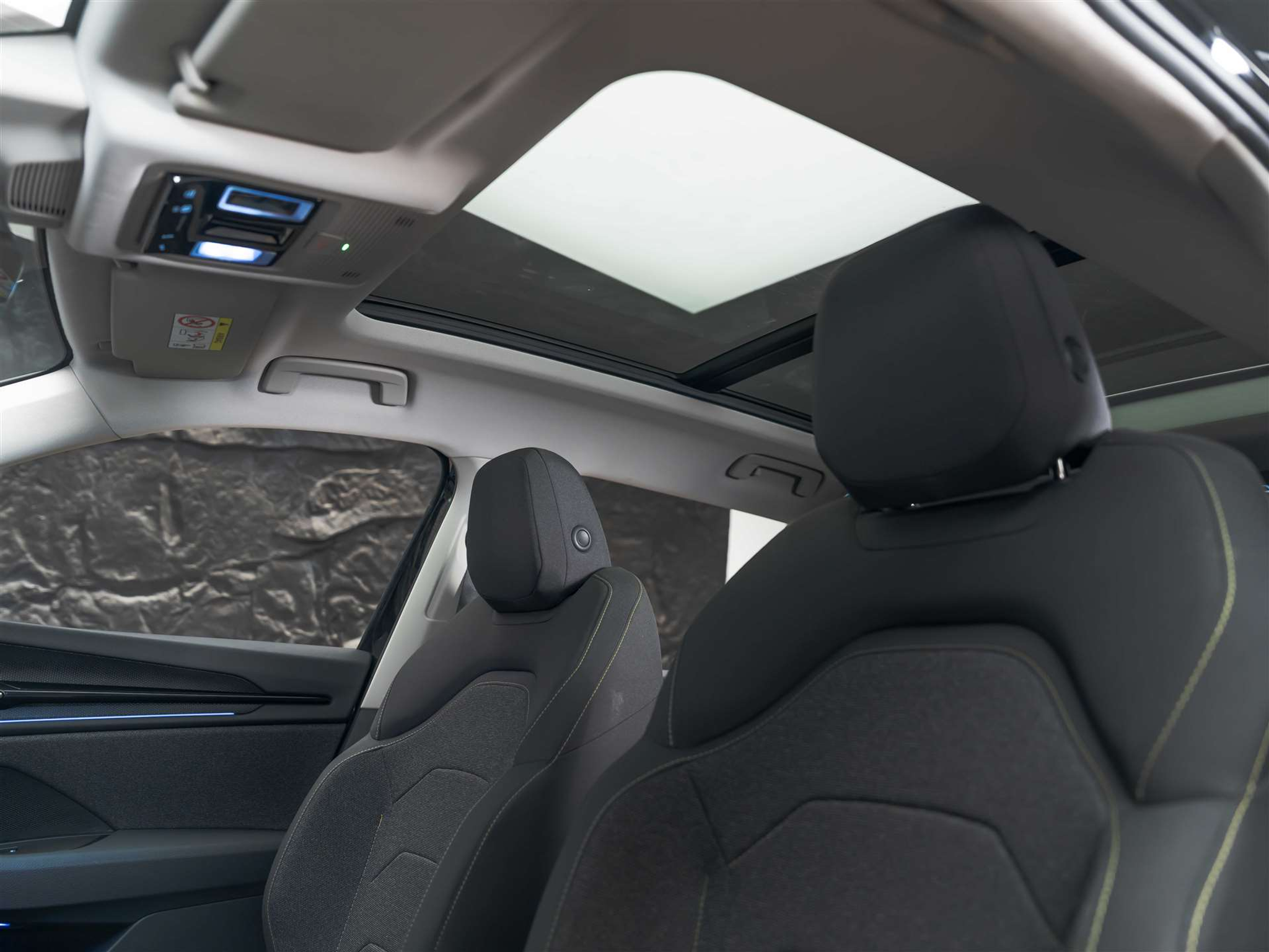 listing desktop thumbnail image 10