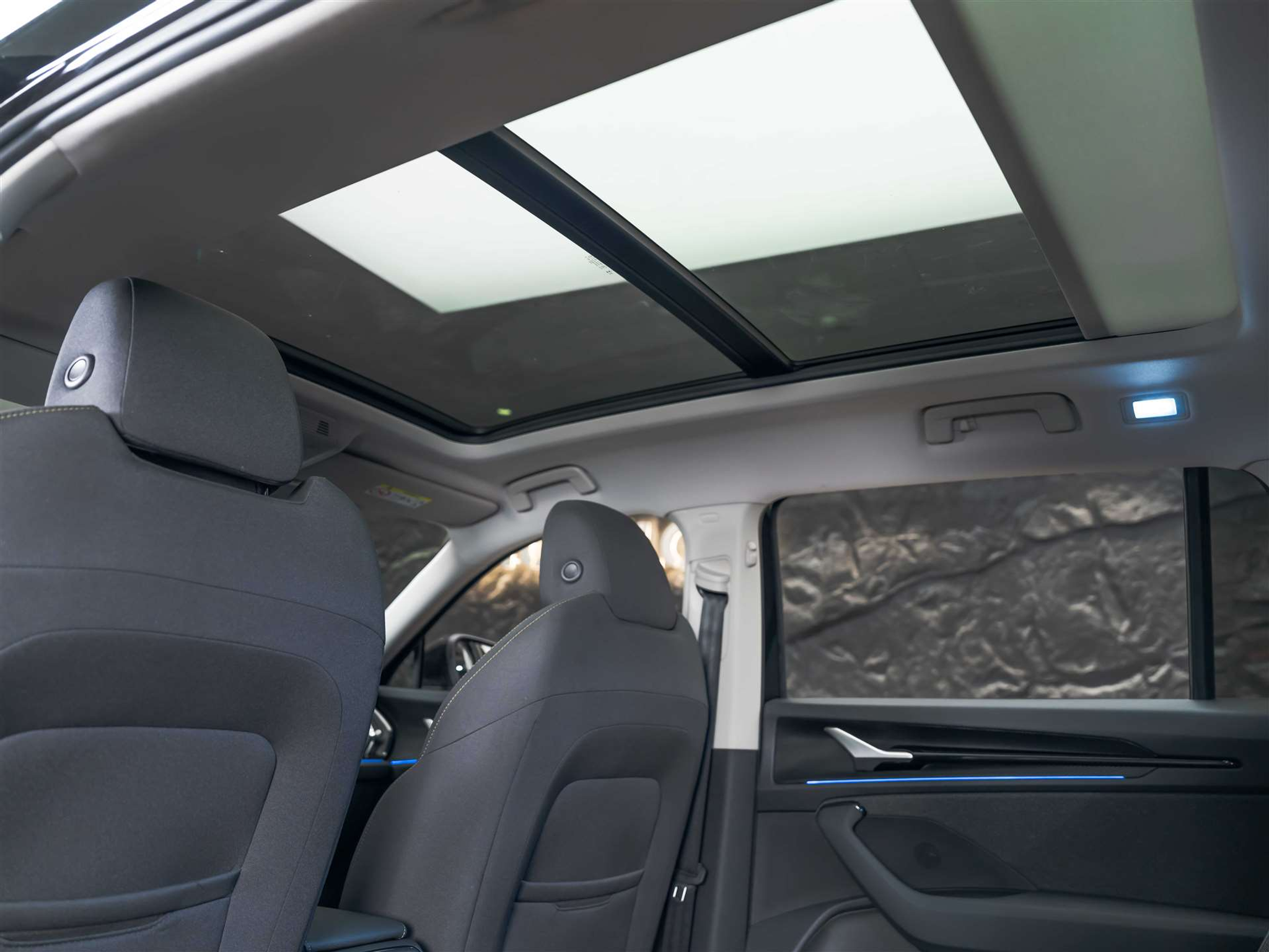 listing desktop thumbnail image 12