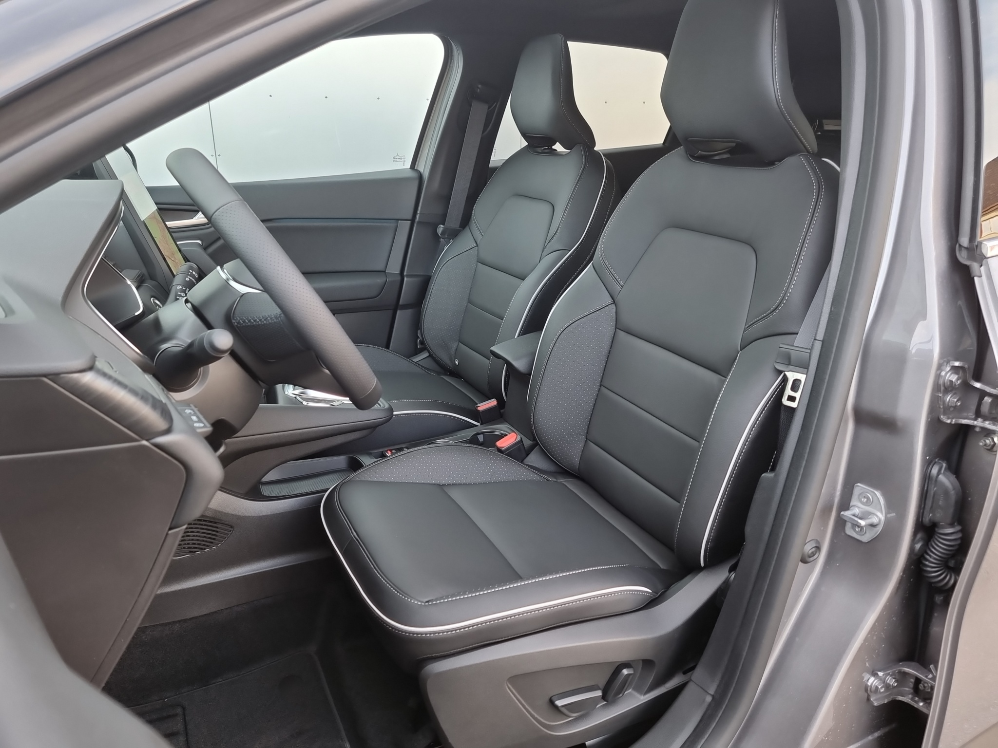 listing desktop thumbnail image 11