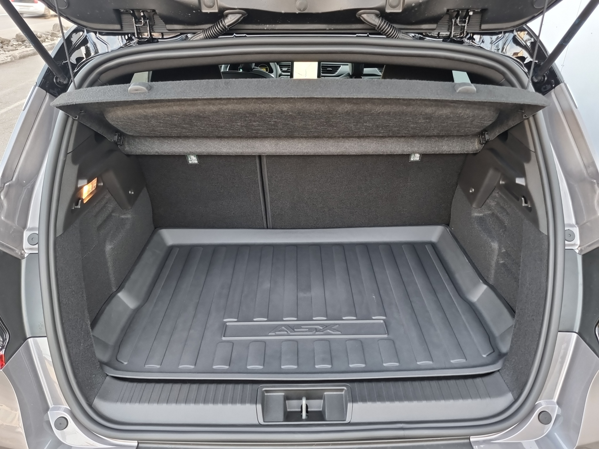 listing desktop thumbnail image 14